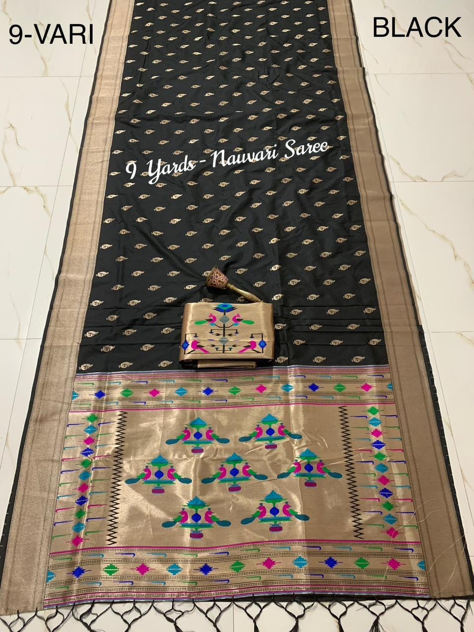 9 Yards Black Nauvari Paithani Saree 9 Yards Black Nauvari Paithani Saree