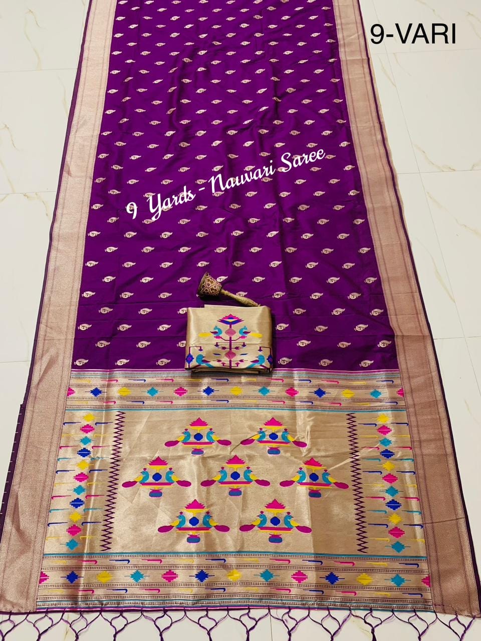 9 Yards Magenta Nauvari Paithani Saree 9 Yards Magenta Nauvari Paithani Saree