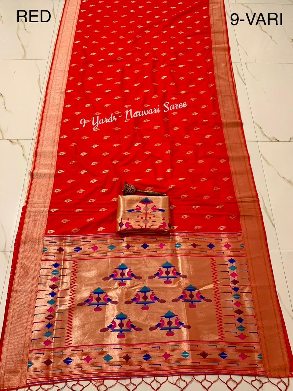 9 Yards Red Nauvari Paithani Saree 9 Yards Red Nauvari Paithani Saree