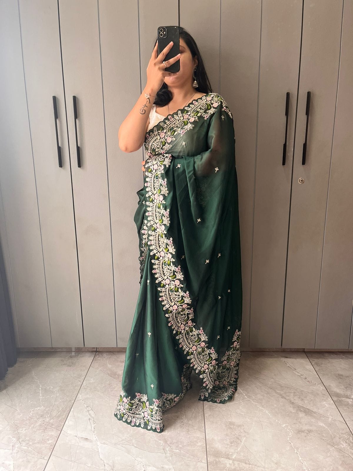 Green Pure Satin Georgette silk saree (2) Green Pure Satin Georgette silk saree (2)