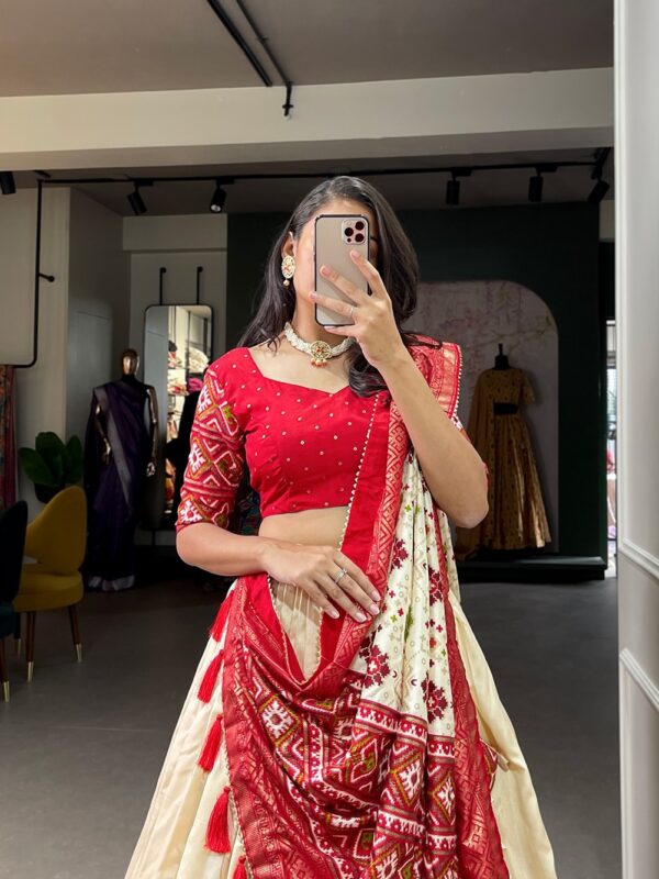 Jayanti reddy # red lehenga # white blouse cum top # Indian fusion fashion  | Indian fashion dresses, Indian fashion, Indian designer outfits