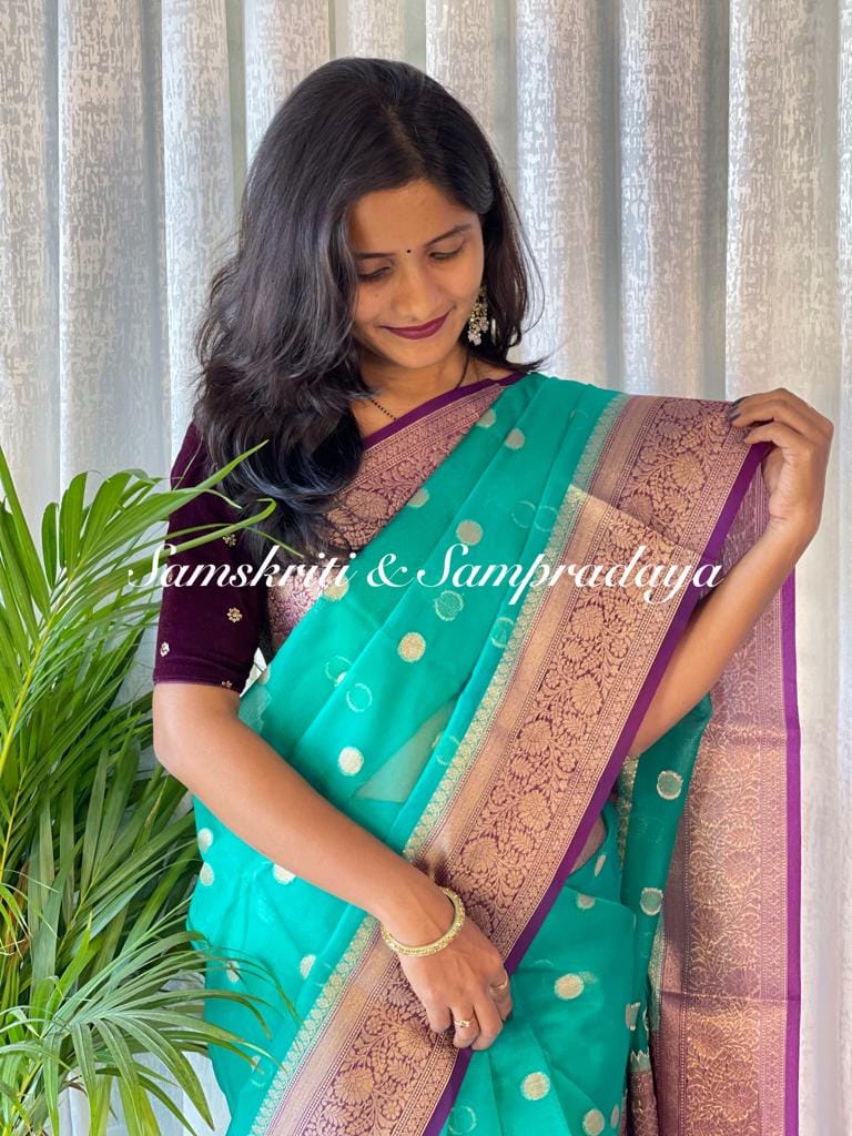 Banarasi handloom kora organza silk Green Product detail view 6