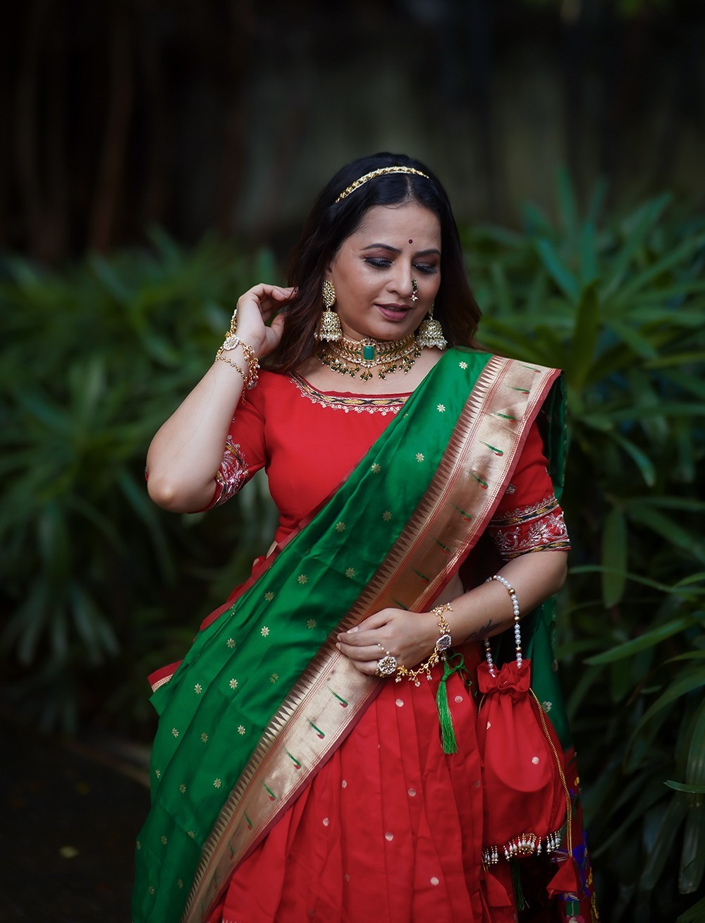 Buy Leelipeeri Designer Women Green Woven Silk Blend Paithani Saree Online  at Best Prices in India - JioMart.