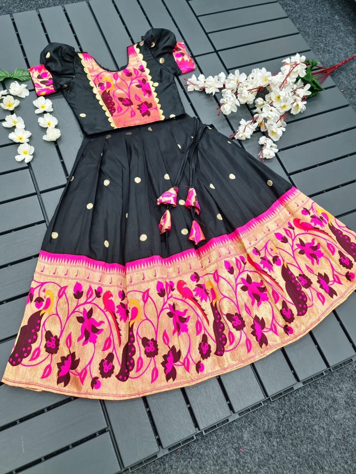 Litchi silk Readymade lehangha for kids (3) Litchi silk Readymade lehangha for kids (3)