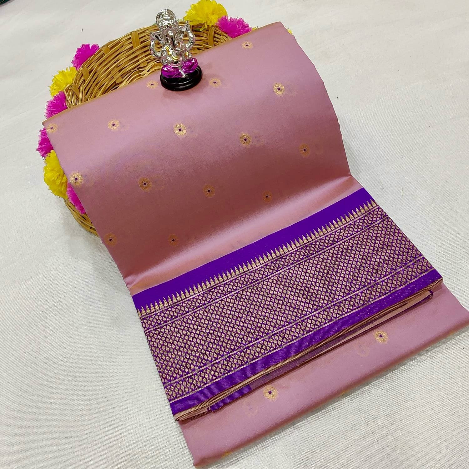 Anvi Kadiyal Paithani Pastel Anvi Kadiyal Paithani Pastel