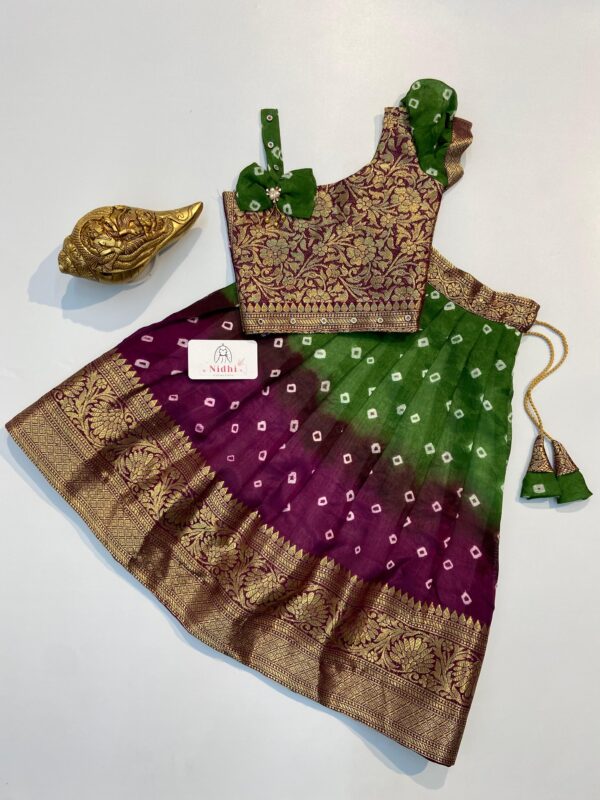 Bandhani Weaving Stitched Lehenga 3
