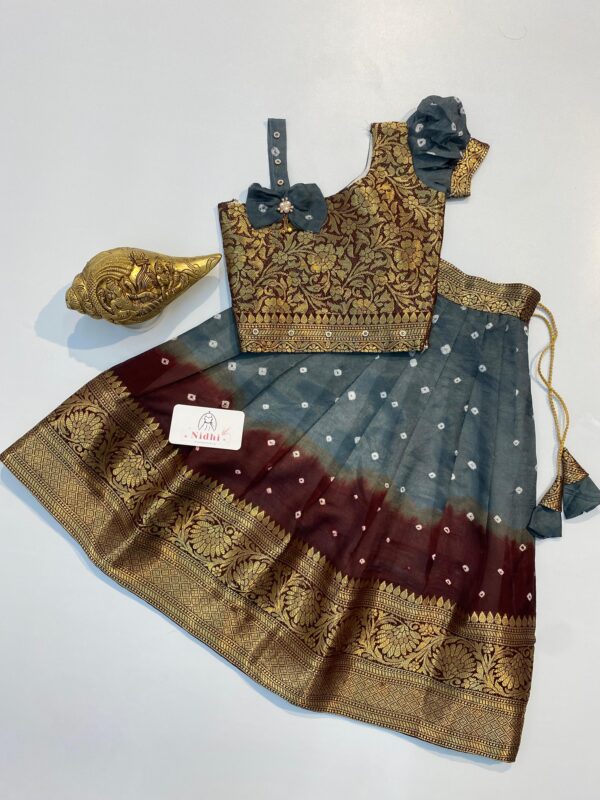 Bandhani Weaving Stitched Lehenga 5