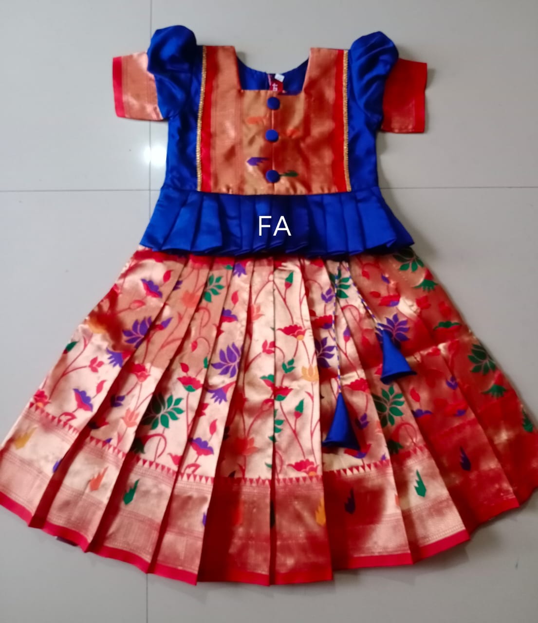 Premium Quality Paithani Parkar Polka Royal Blue-Red