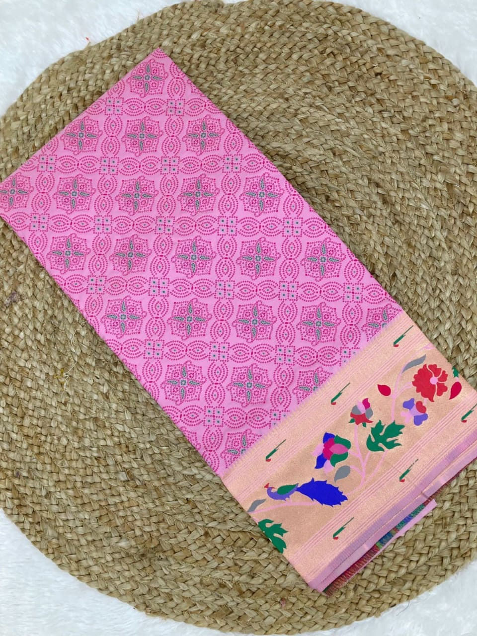 Bandhani Paithani Silk Sarees LightPink (2) Bandhani Paithani Silk Sarees LightPink (2)