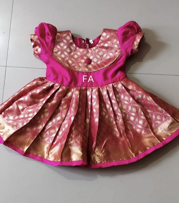 Padava Special Traditional Pattern Frock Pink (2) Padava Special Traditional Pattern Frock Pink (2)