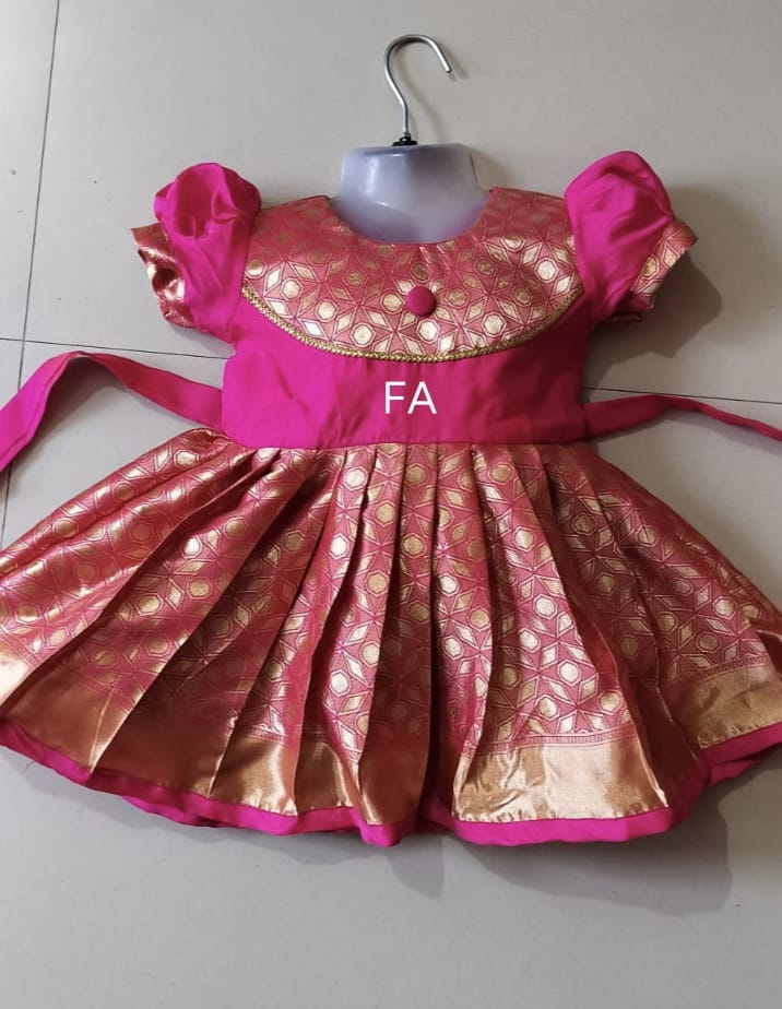 Padava Special Traditional Pattern Frock Pink Padava Special Traditional Pattern Frock Pink