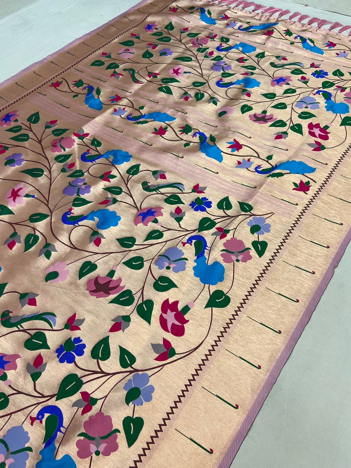 Banarasi Soft Silk Paithani Saree Baby Pink (2) Banarasi Soft Silk Paithani Saree Baby Pink Side