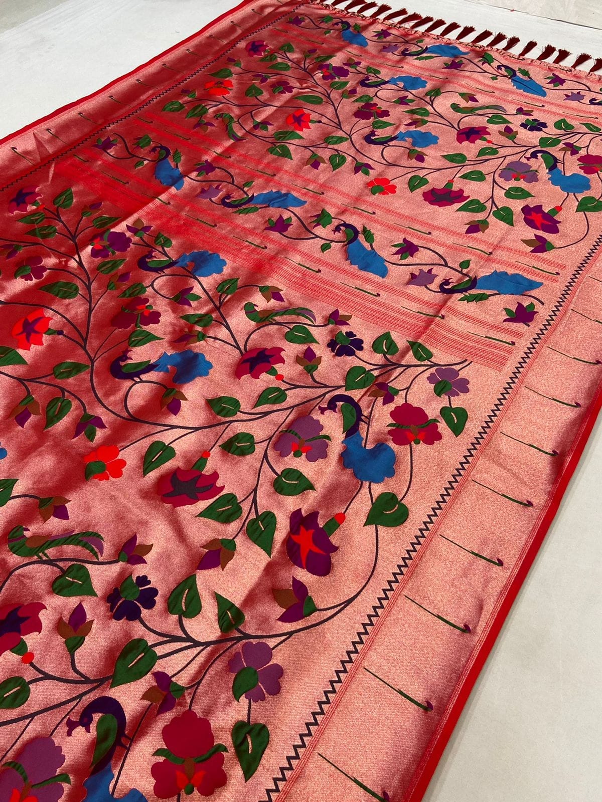 Banarasi Soft Silk Paithani Saree Red (2) Banarasi Soft Silk Paithani Saree Red Side