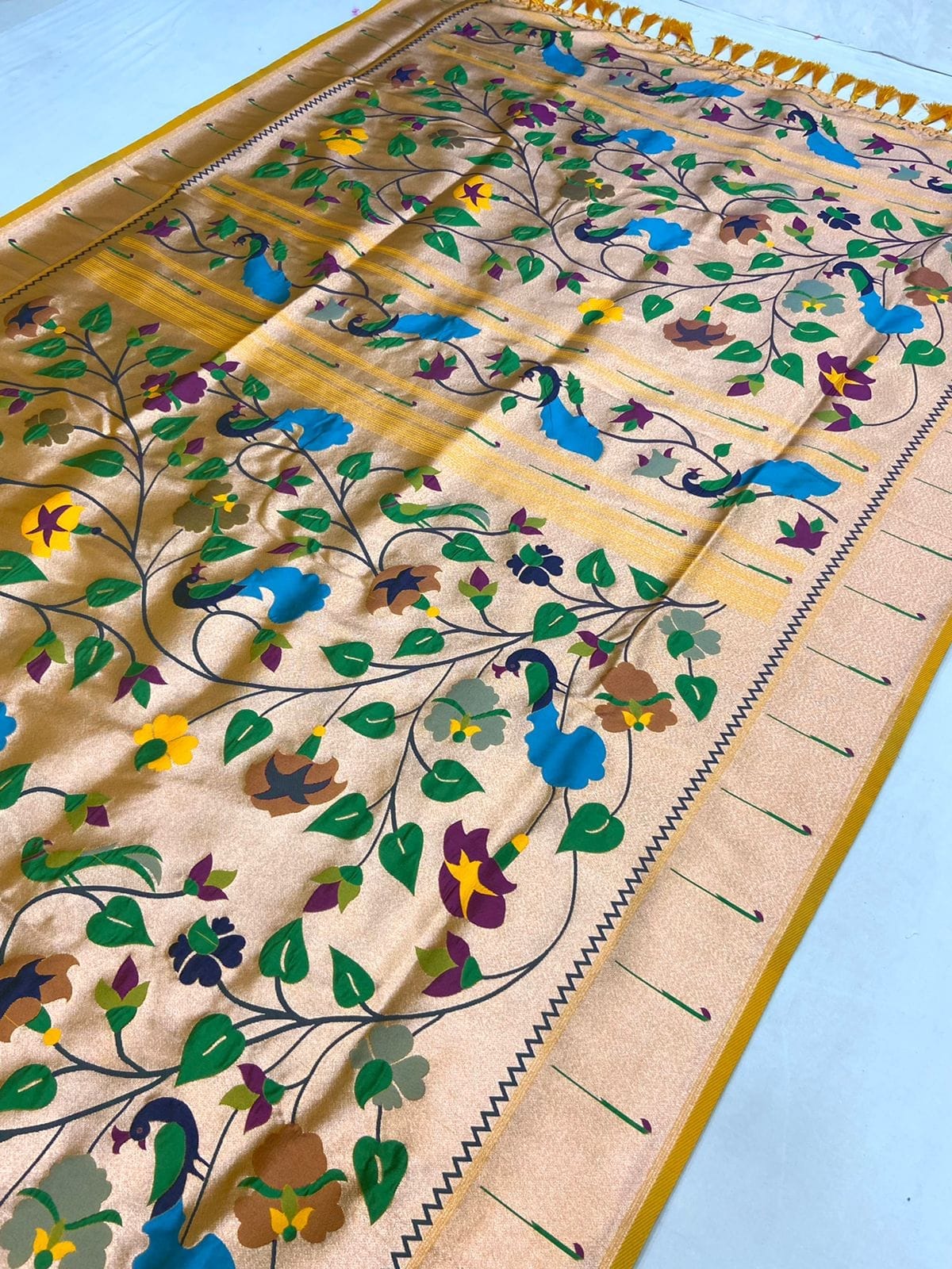 Banarasi Soft Silk Paithani Saree Yellow (2) Banarasi Soft Silk Paithani Saree Yellow Side