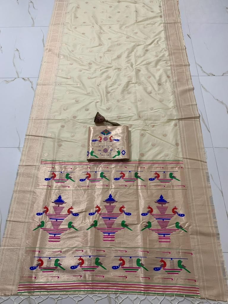 Nauvari Sadi - A Traditional Maharashtrian Attire White Nauvari Sadi - A Traditional Maharashtrian Attire White