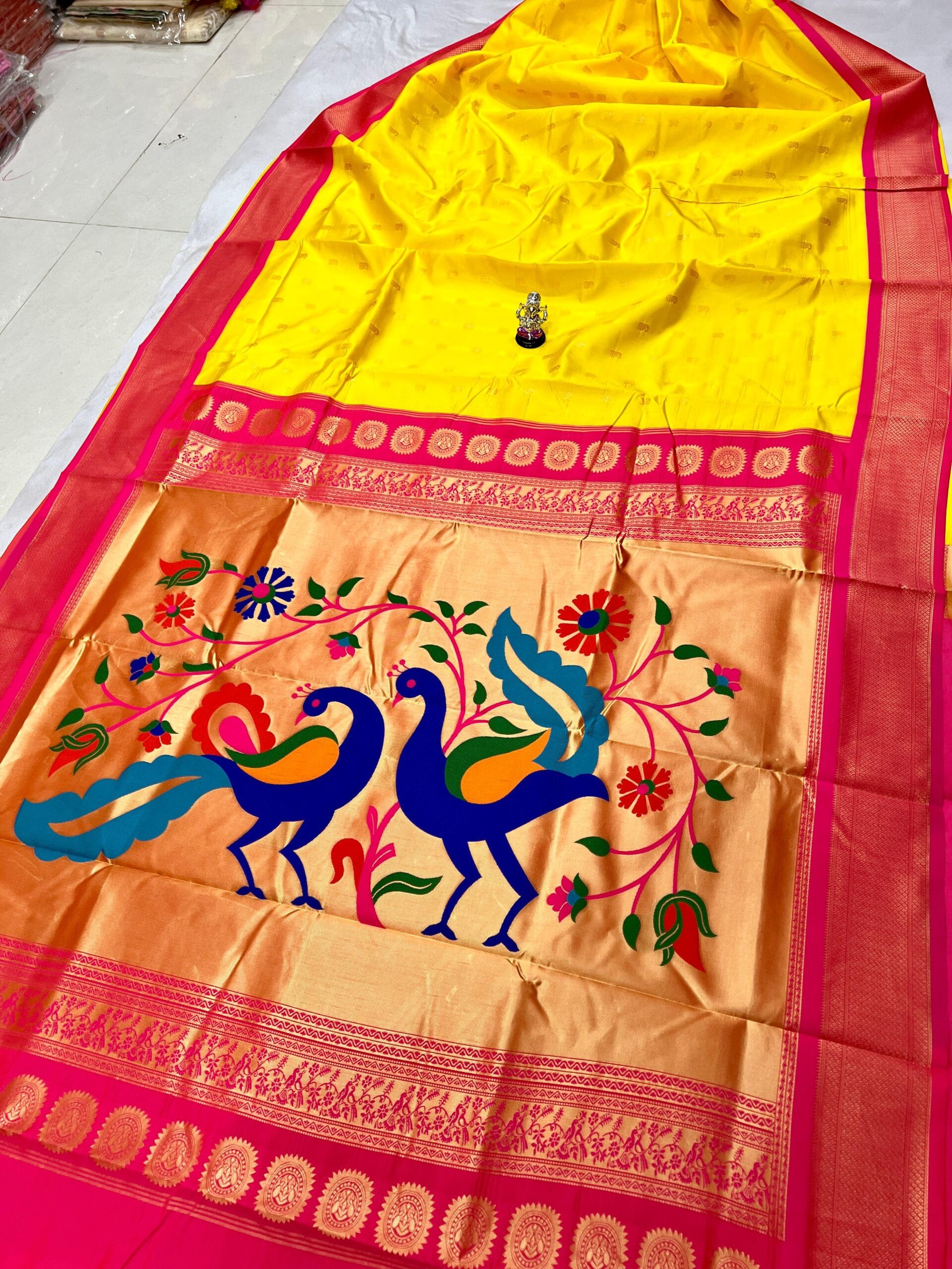 9 Yard Dhruvika Paithani Yellow_Pink