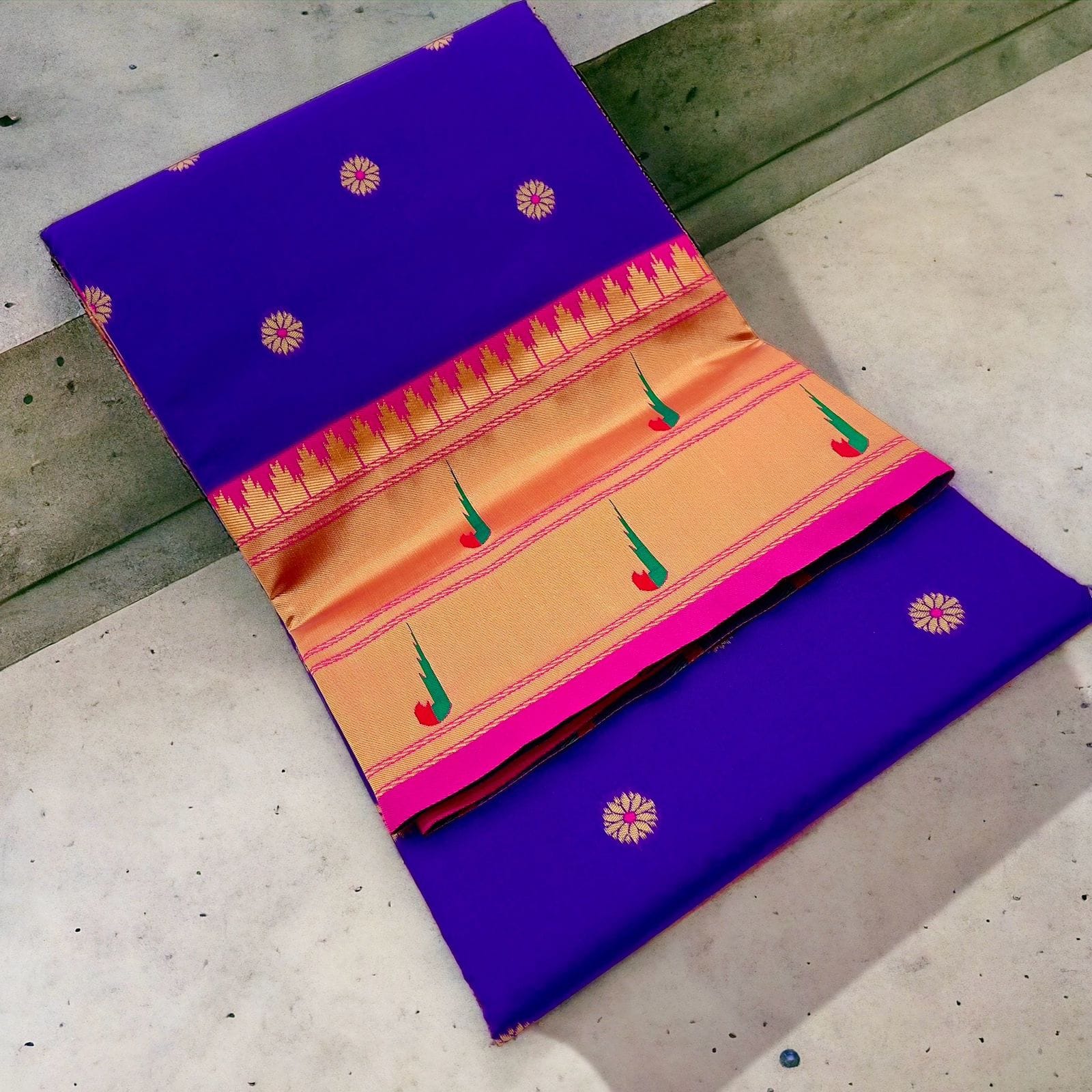 Blue Double Muniya Boarder Paithani (2)