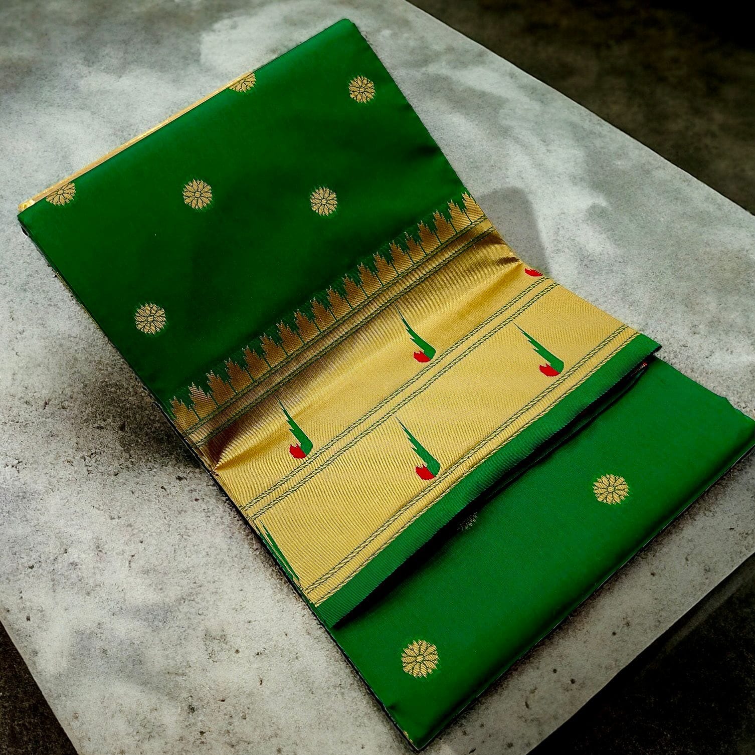 Green Double Muniya Boarder Paithani (2)