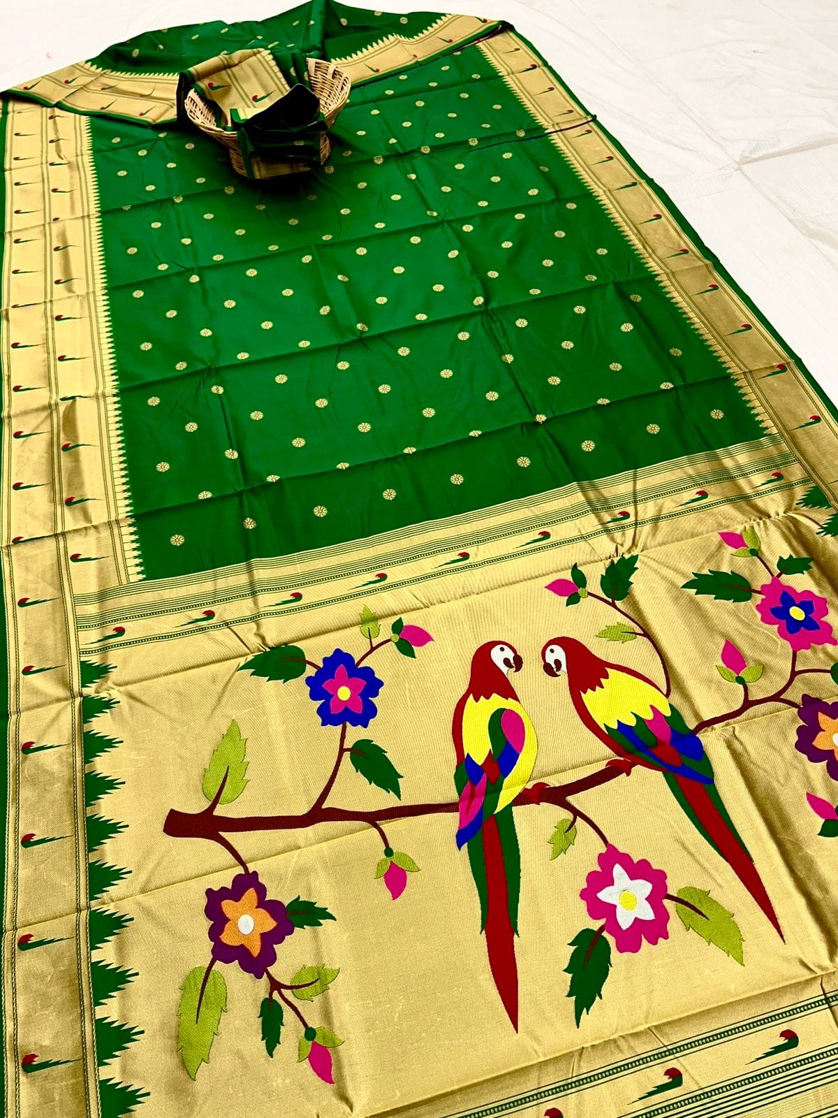 Green Double Muniya Boarder Paithani