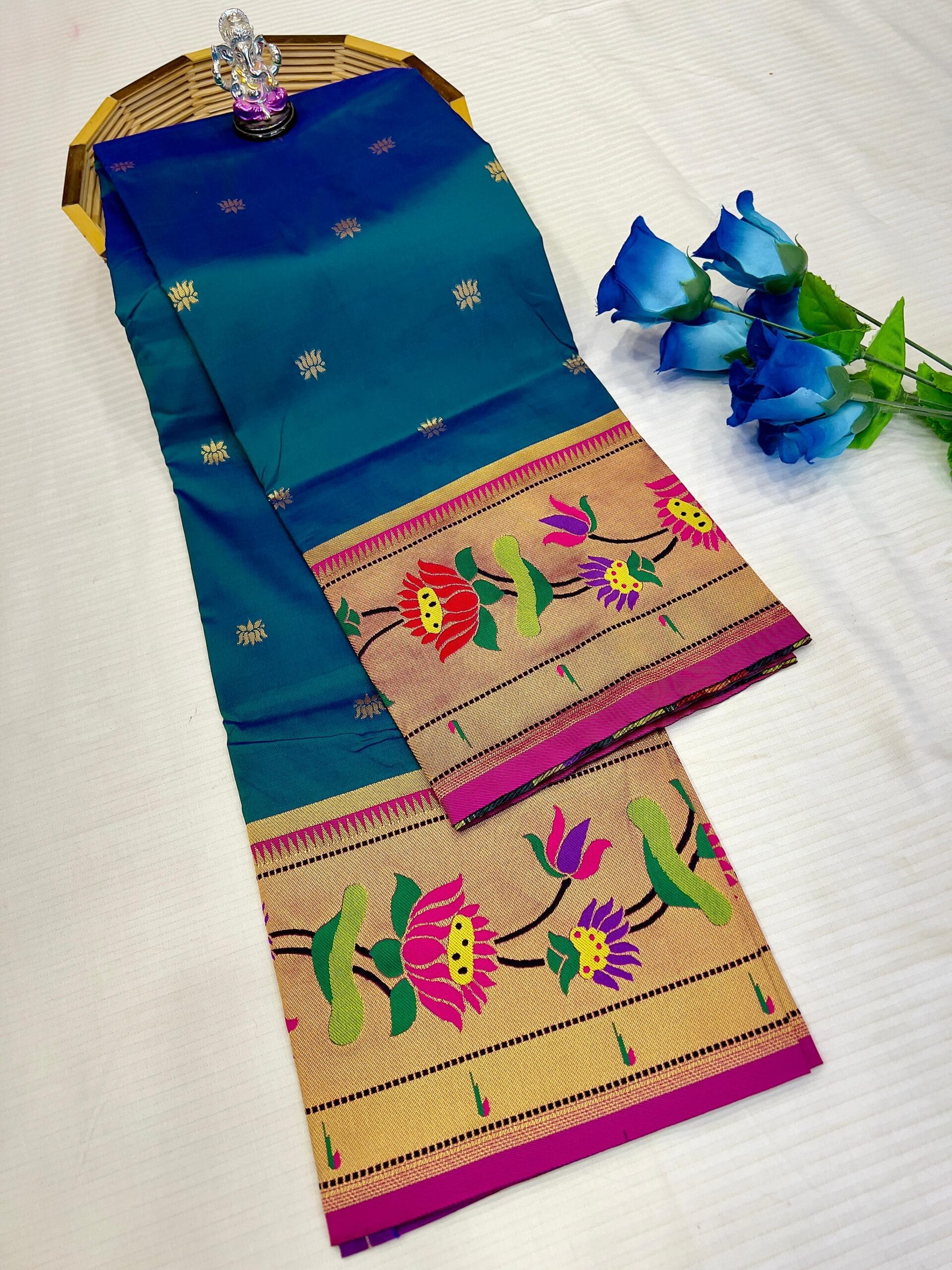 Premium Quality Lotus Paithani Dupatta Green (2) Premium Quality Lotus Paithani Dupatta Green (2)