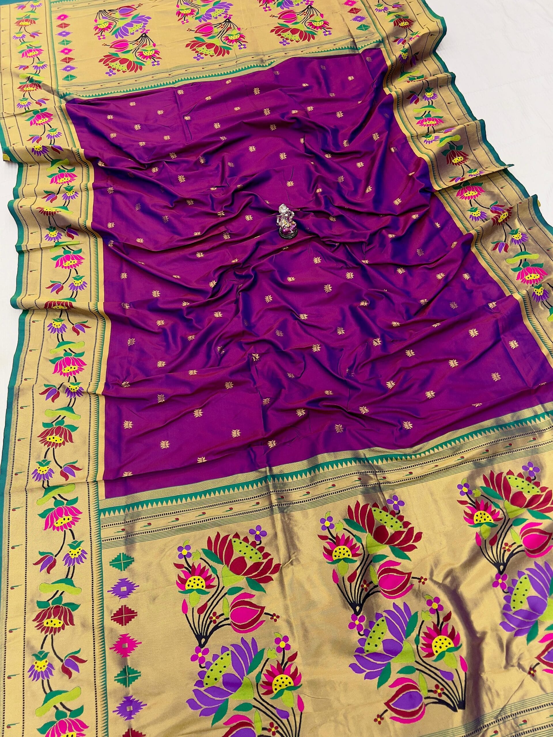Premium Quality Lotus Paithani Dupatta Magenta Premium Quality Lotus Paithani Dupatta Magenta