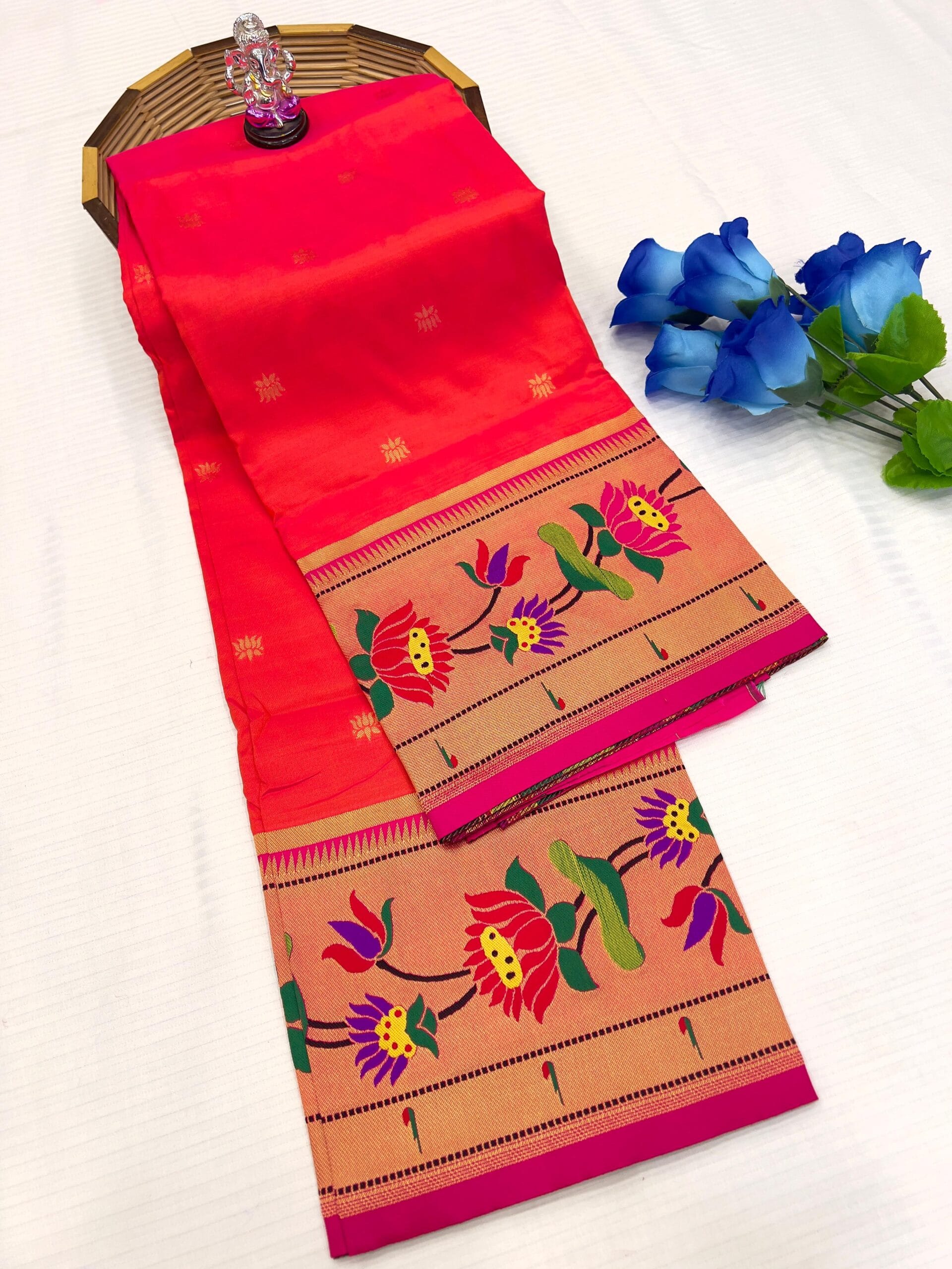 Premium Quality Lotus Paithani Dupatta Pinkish Red (2) Premium Quality Lotus Paithani Dupatta Pinkish Red (2)