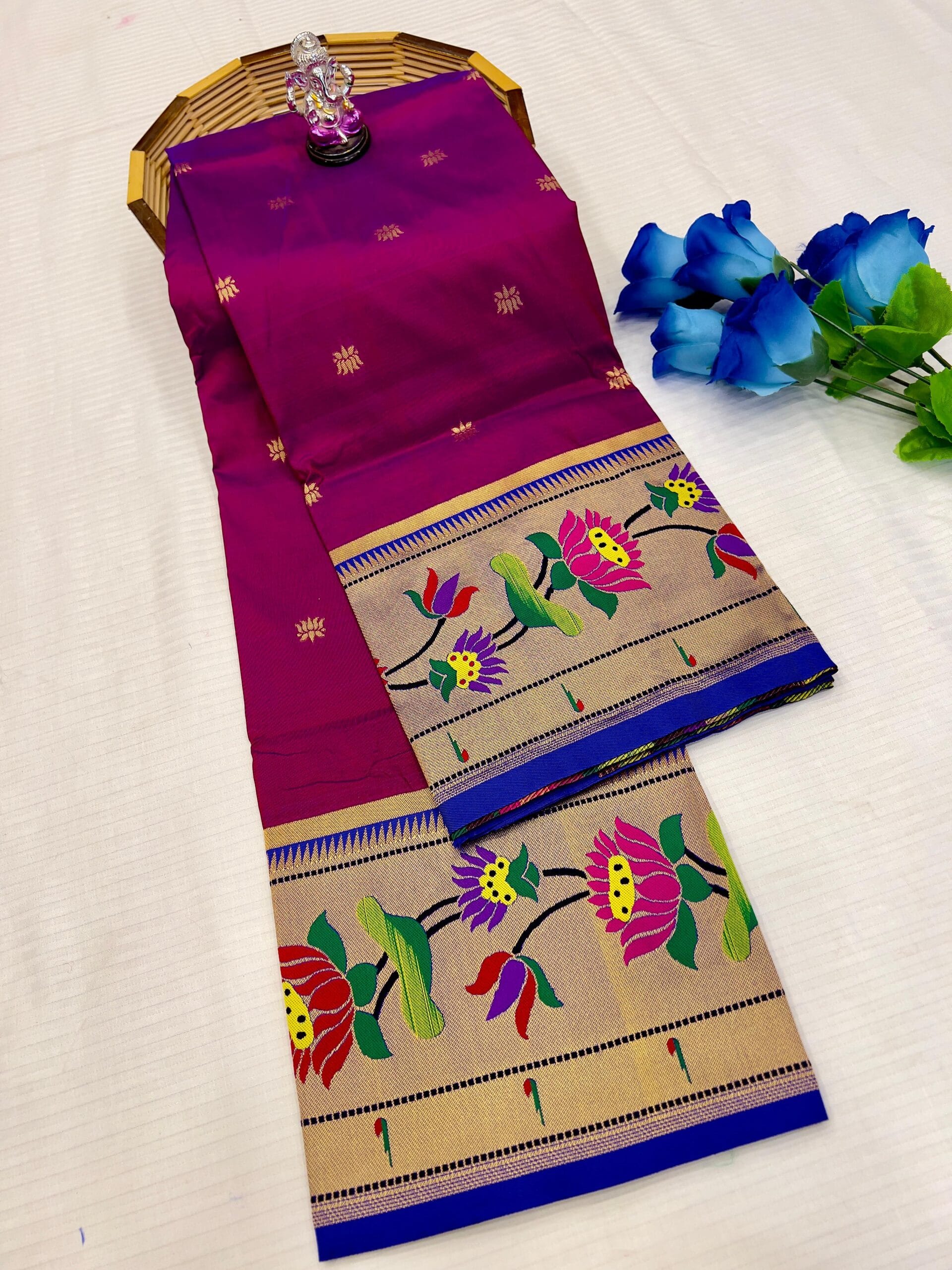 Premium Quality Lotus Paithani Dupatta Redish Magenta (2) Premium Quality Lotus Paithani Dupatta Redish Magenta (2)