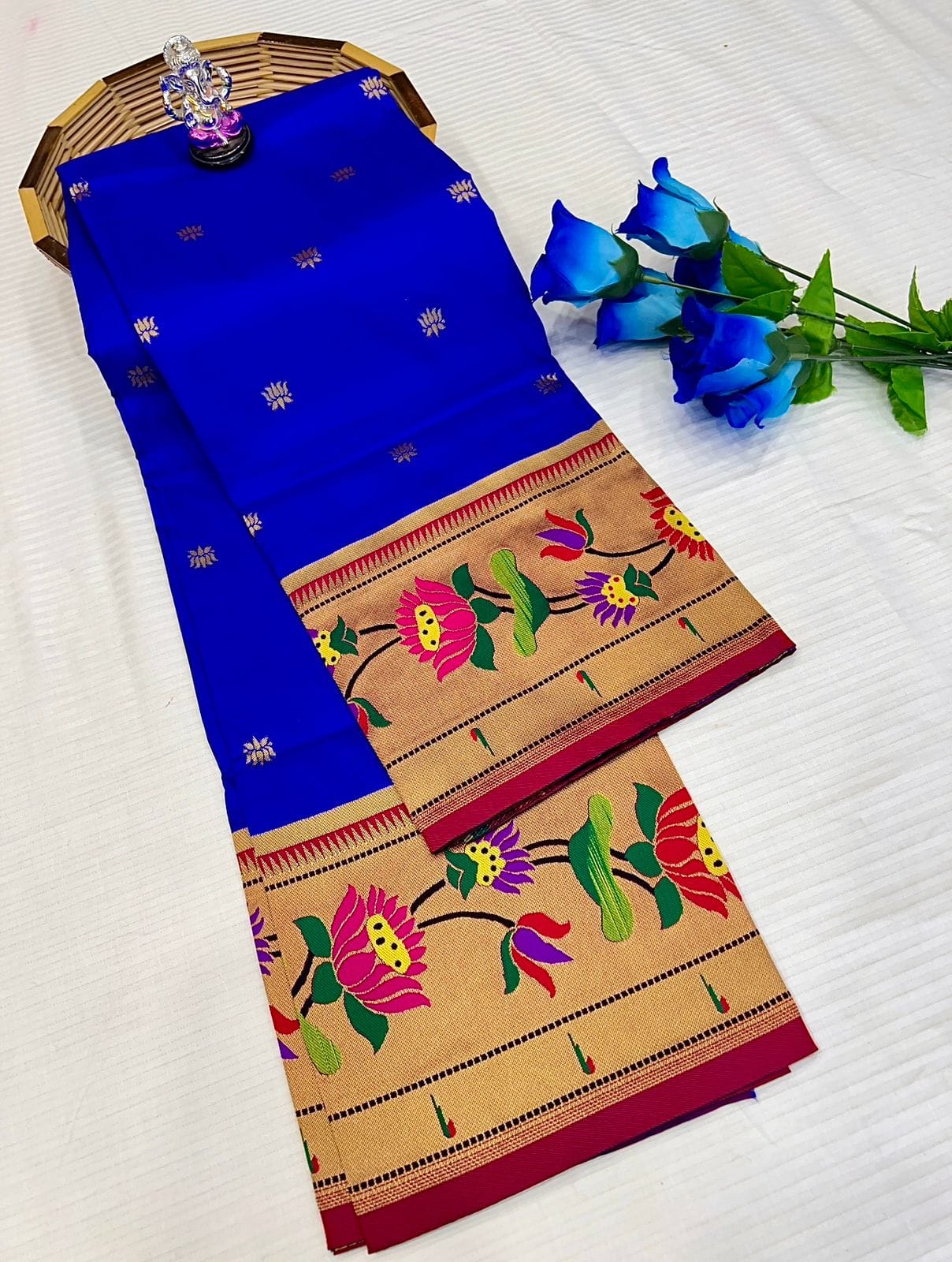 Premium Quality Lotus Paithani Dupatta Royal Blue (2) Premium Quality Lotus Paithani Dupatta Royal Blue (2)