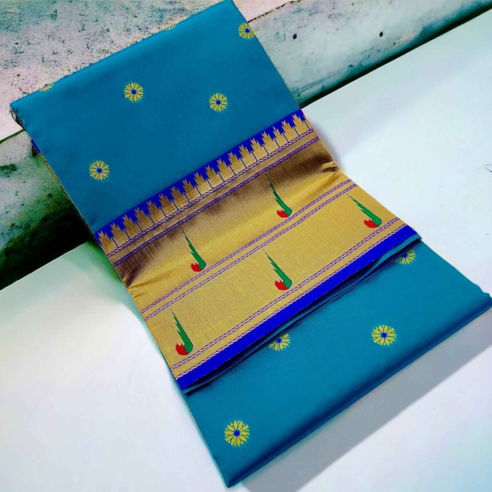 Rama and Blue Double Muniya Boarder Paithani (2)