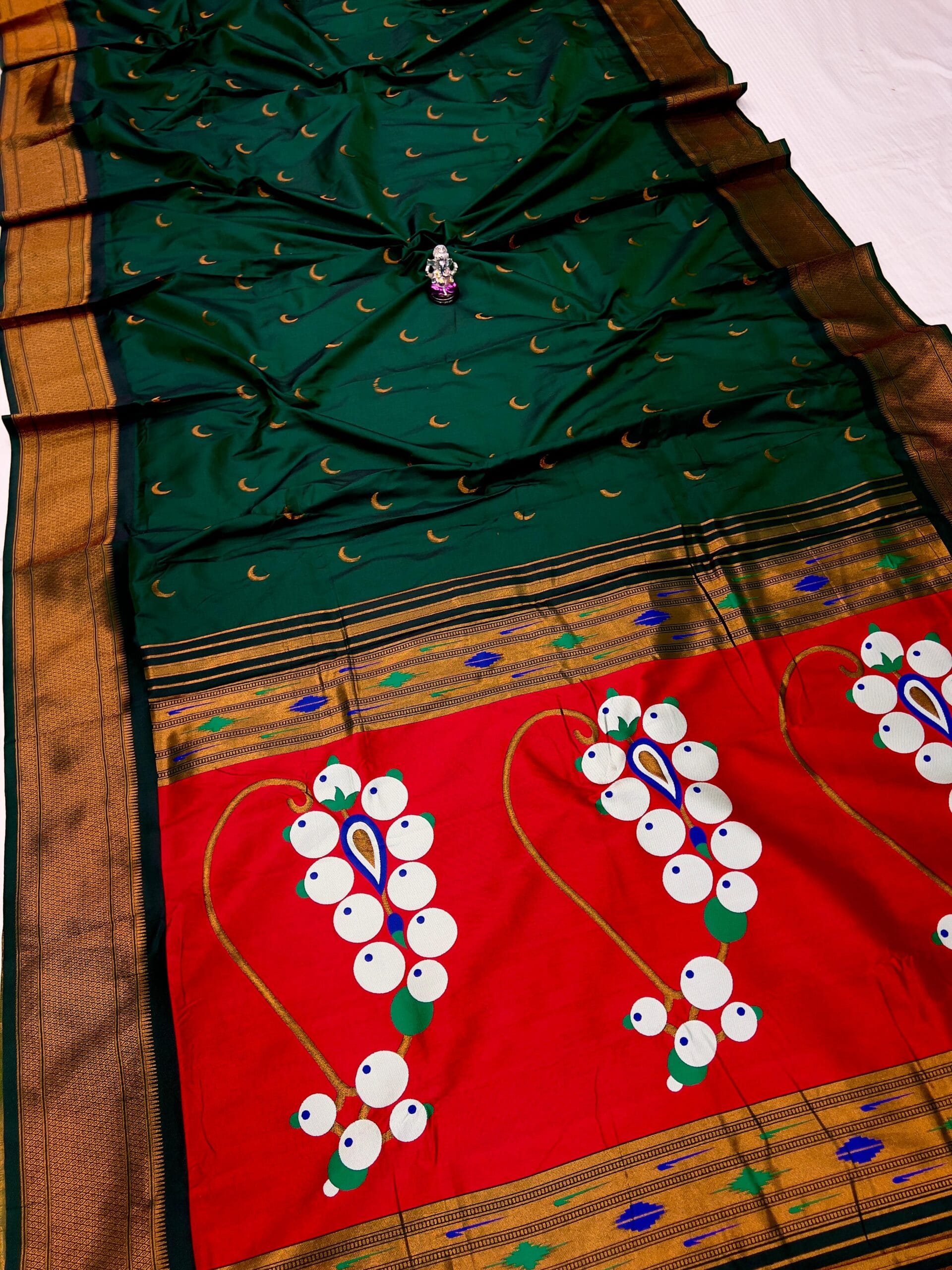 Nath Pallu Chandrakor Paithani Green Nath Pallu Chandrakor Paithani Green