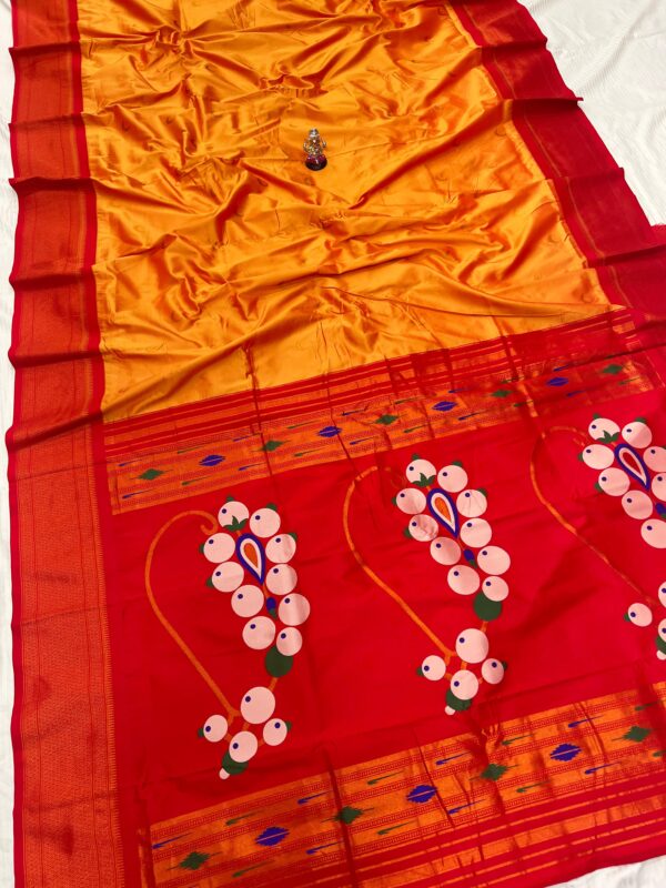 Nath Pallu Chandrakor Paithani Mango