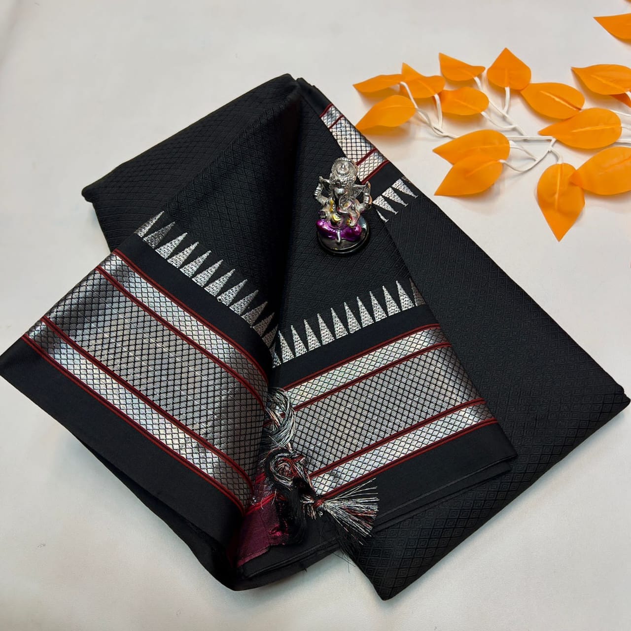 Katki Khan Paithani Saree Black Katki Khan Paithani Saree Black