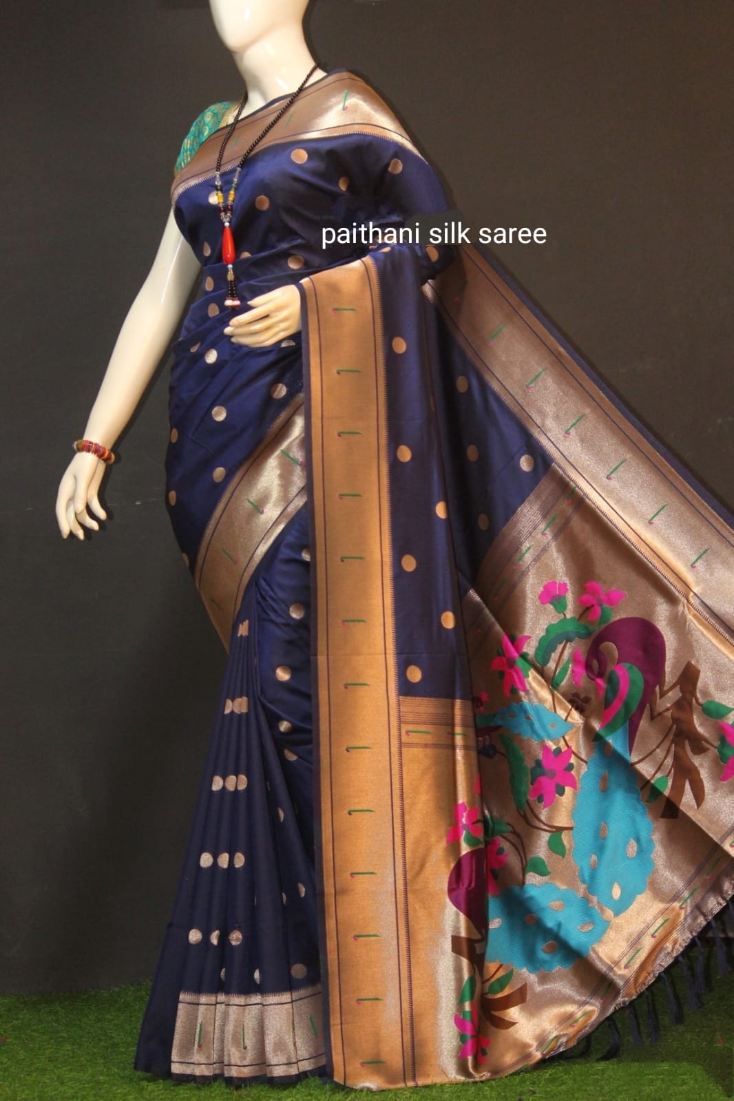 Single Muniya Border Paithani Navy Blue Blue Single Muniya Border Paithani Navy