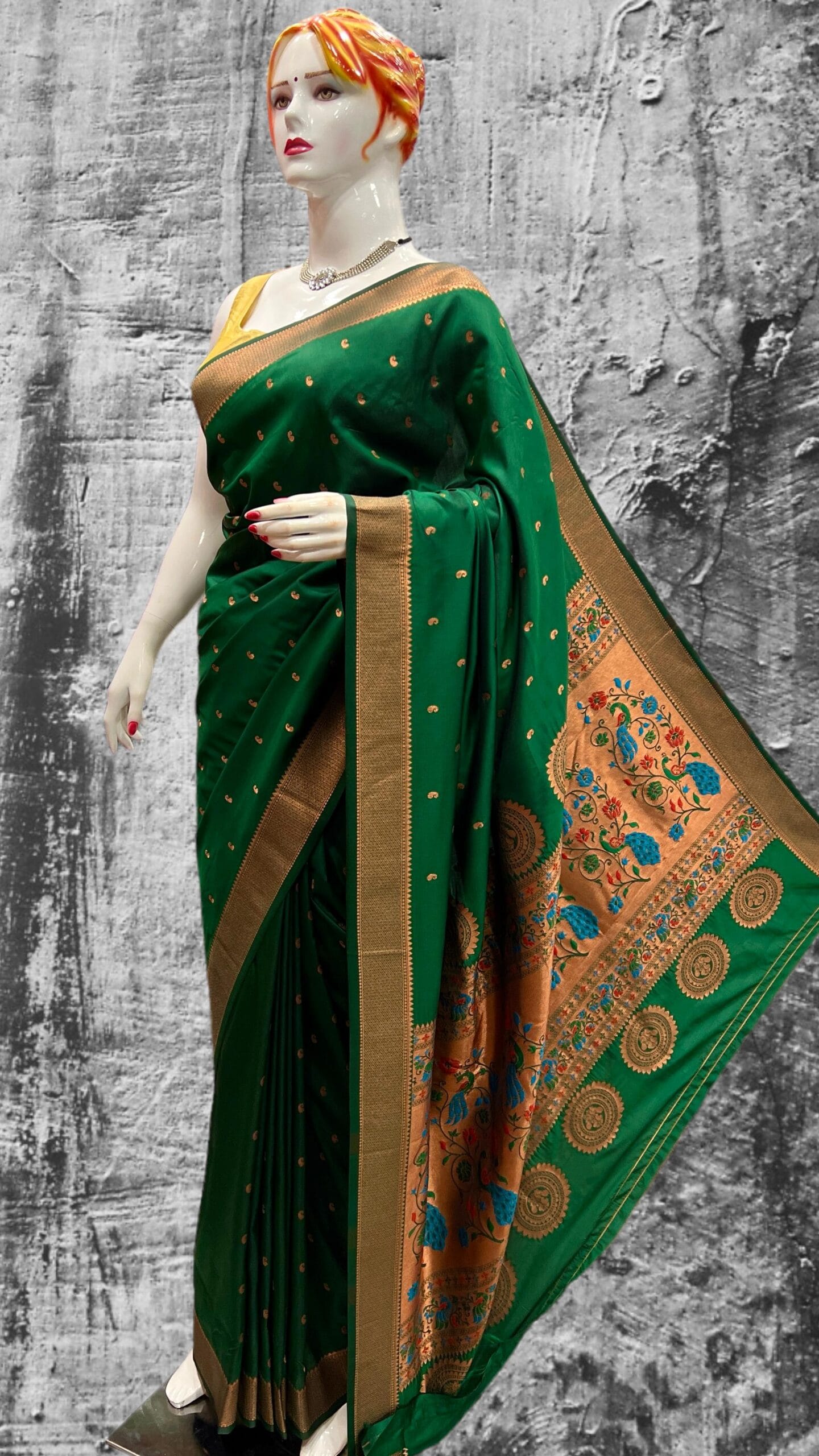 Vedika Soft Silk Paithani Green Front Vedika Soft Silk Paithani Green Front