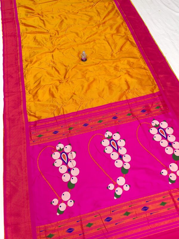 Orange 9 Yard Chandrakor Paithani Saree