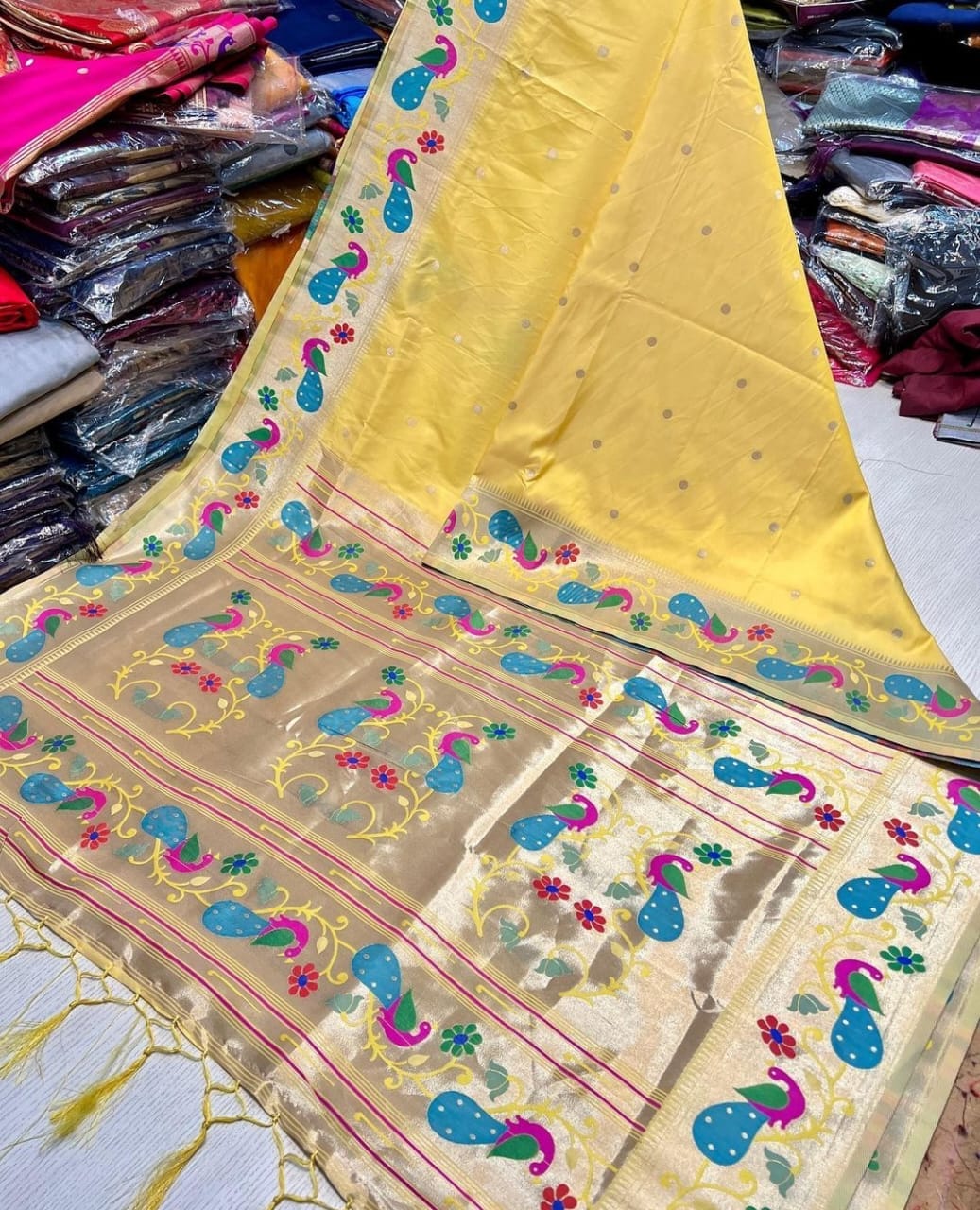 Yellow Khushi Brocade Paithani Main Yellow Khushi Brocade Paithani Main