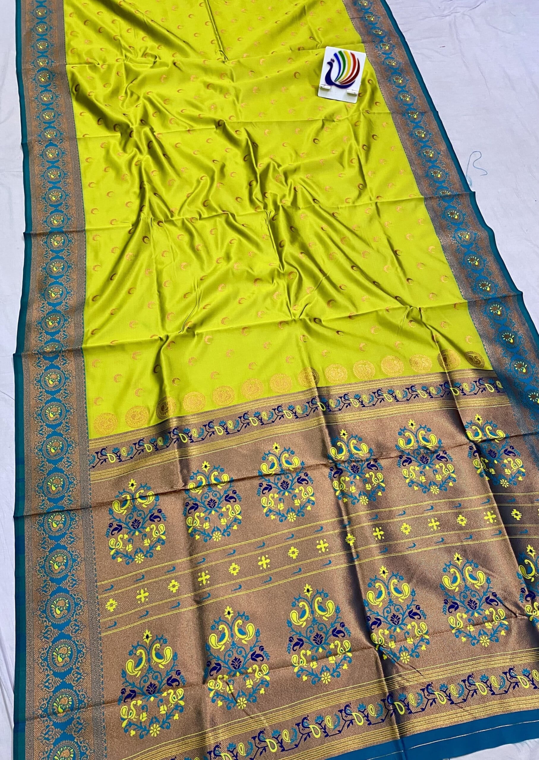 Chandrakor Brocade Paithani Greenish Yellow Chandrakor Brocade Paithani Greenish Yellow
