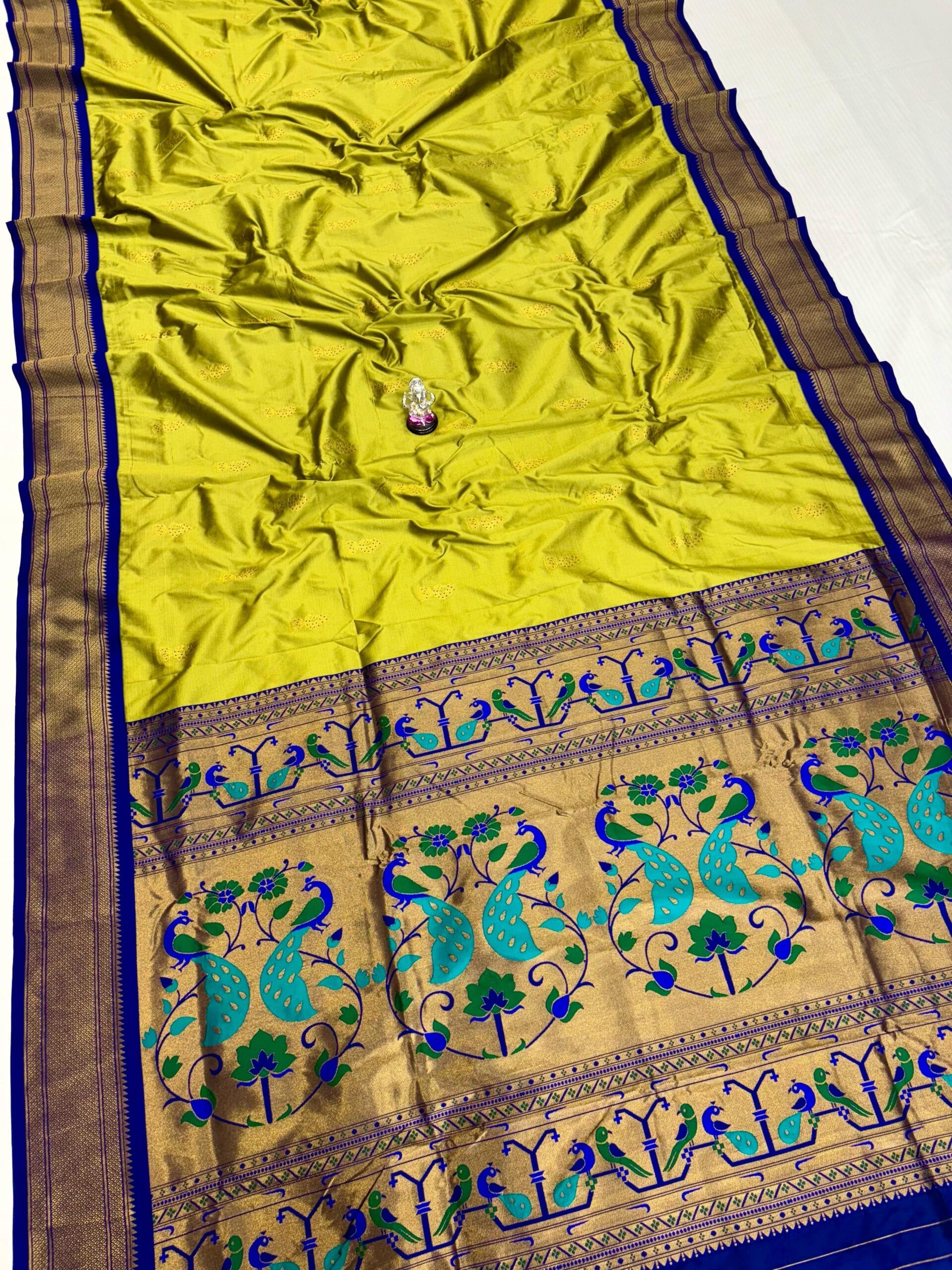 Mayuri Kadiyal Paithani Mehendi Mayuri Kadiyal Paithani Mehendi