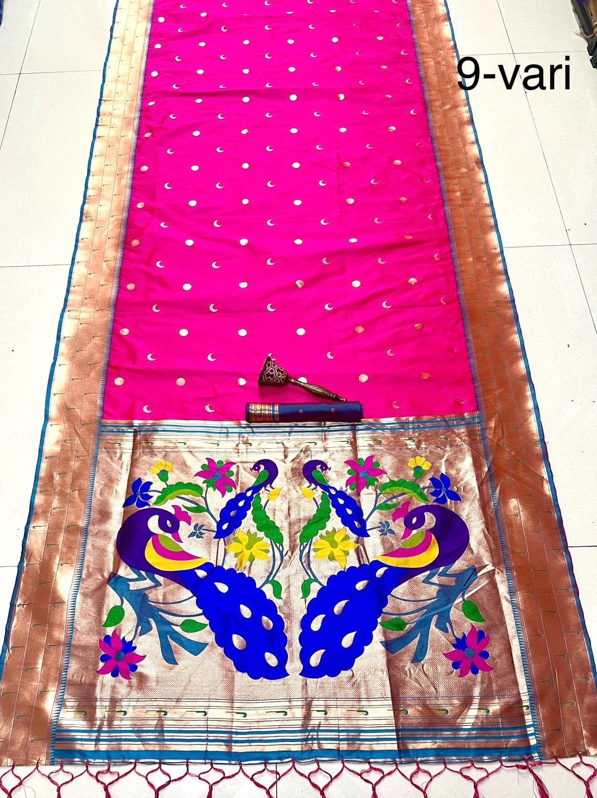 Nauvari Saree A Royal Blend Rani (2) Nauvari Saree A Royal Blend Rani (2)
