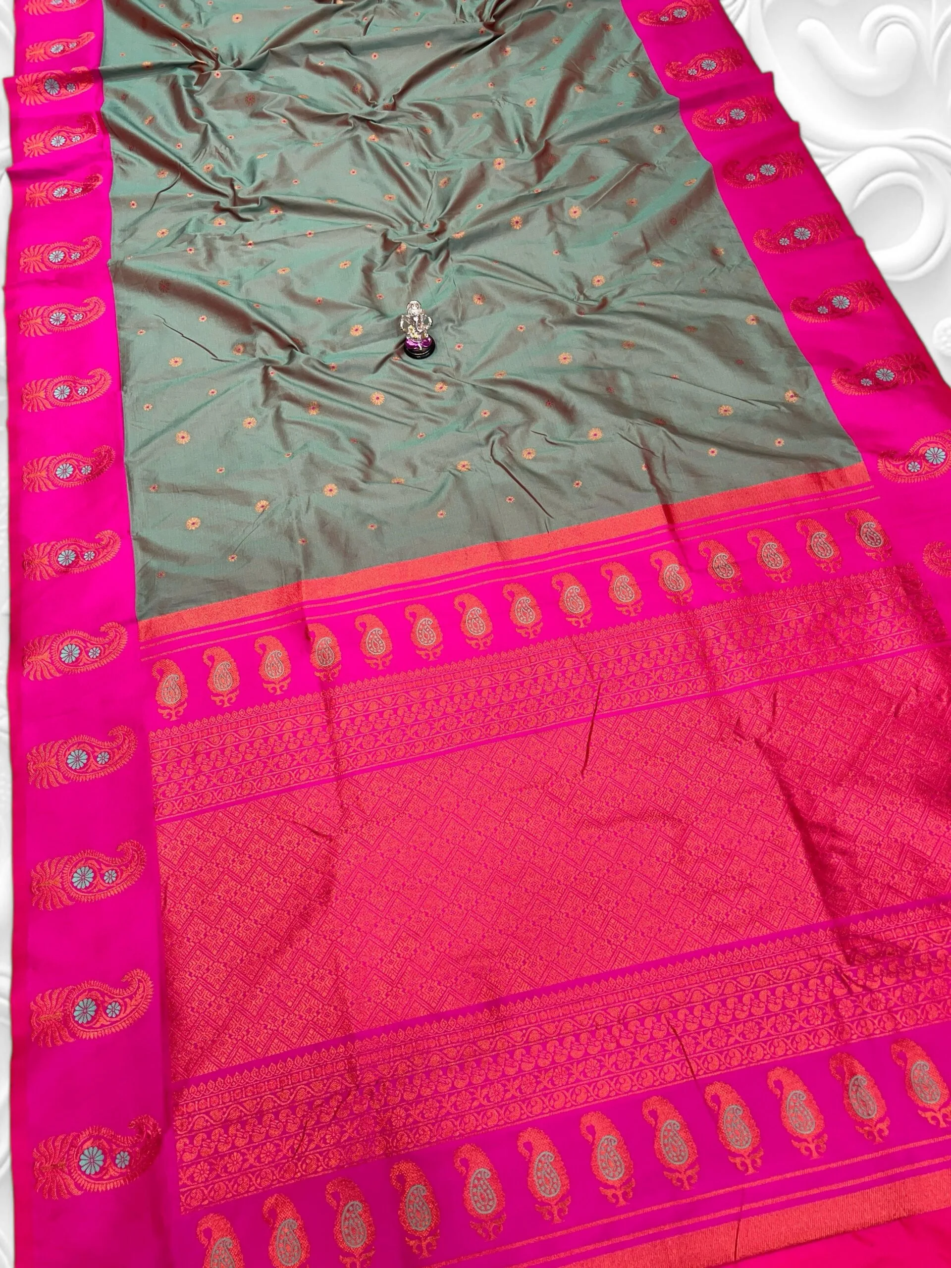 Tana Silk Brocade Paithani Sarees Grey Pink Main