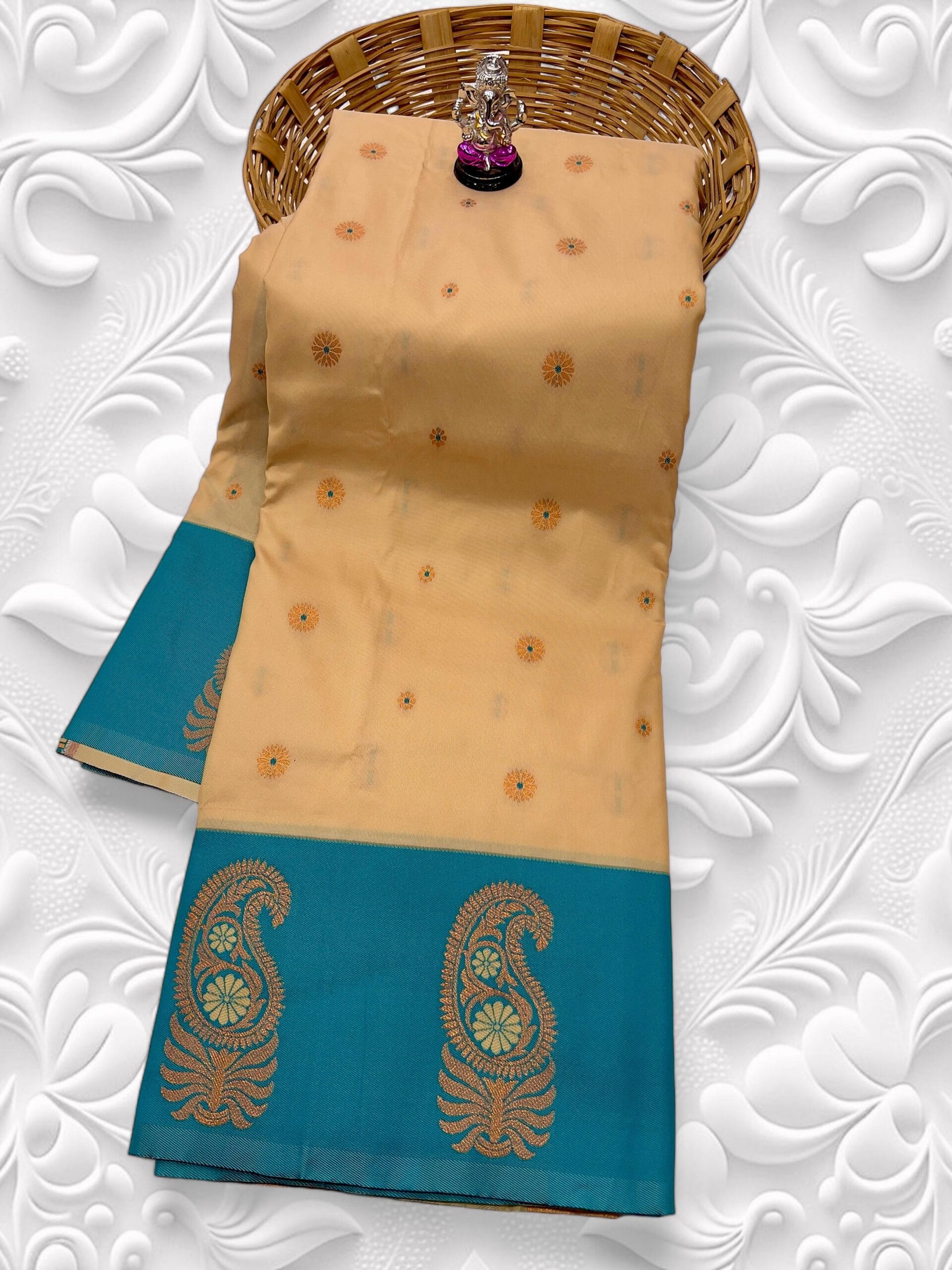 Tana Silk Brocade Paithani Sarees Light Yellow