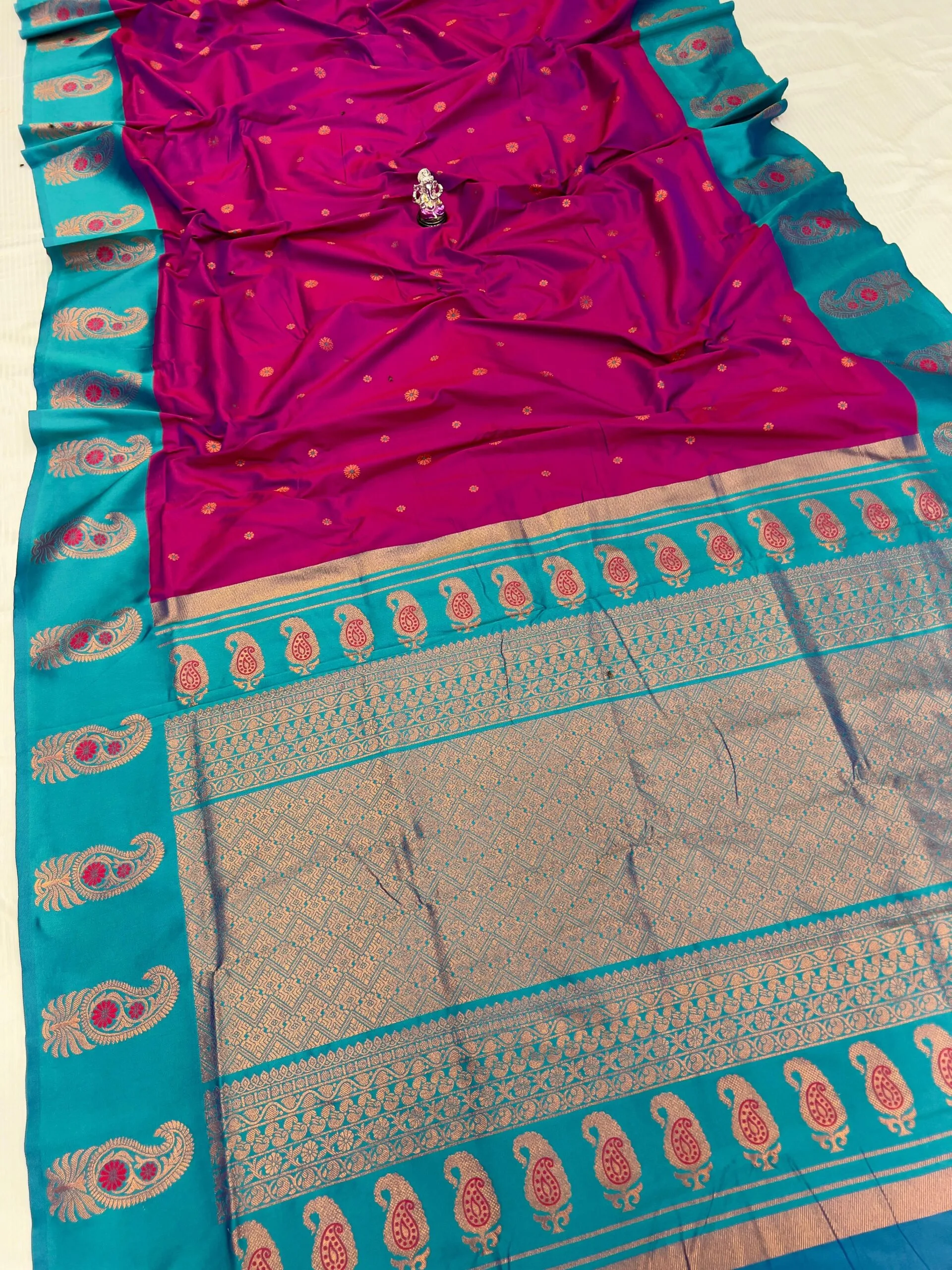Tana Silk Brocade Paithani Sarees Red Voilet Main