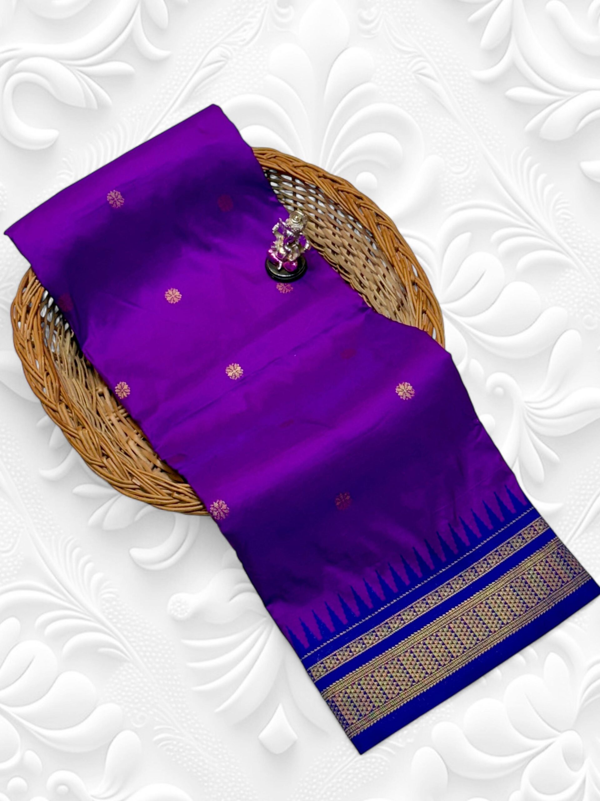Product image for Elegant Half Silk Irkal Paithani with Contrast Blouse
