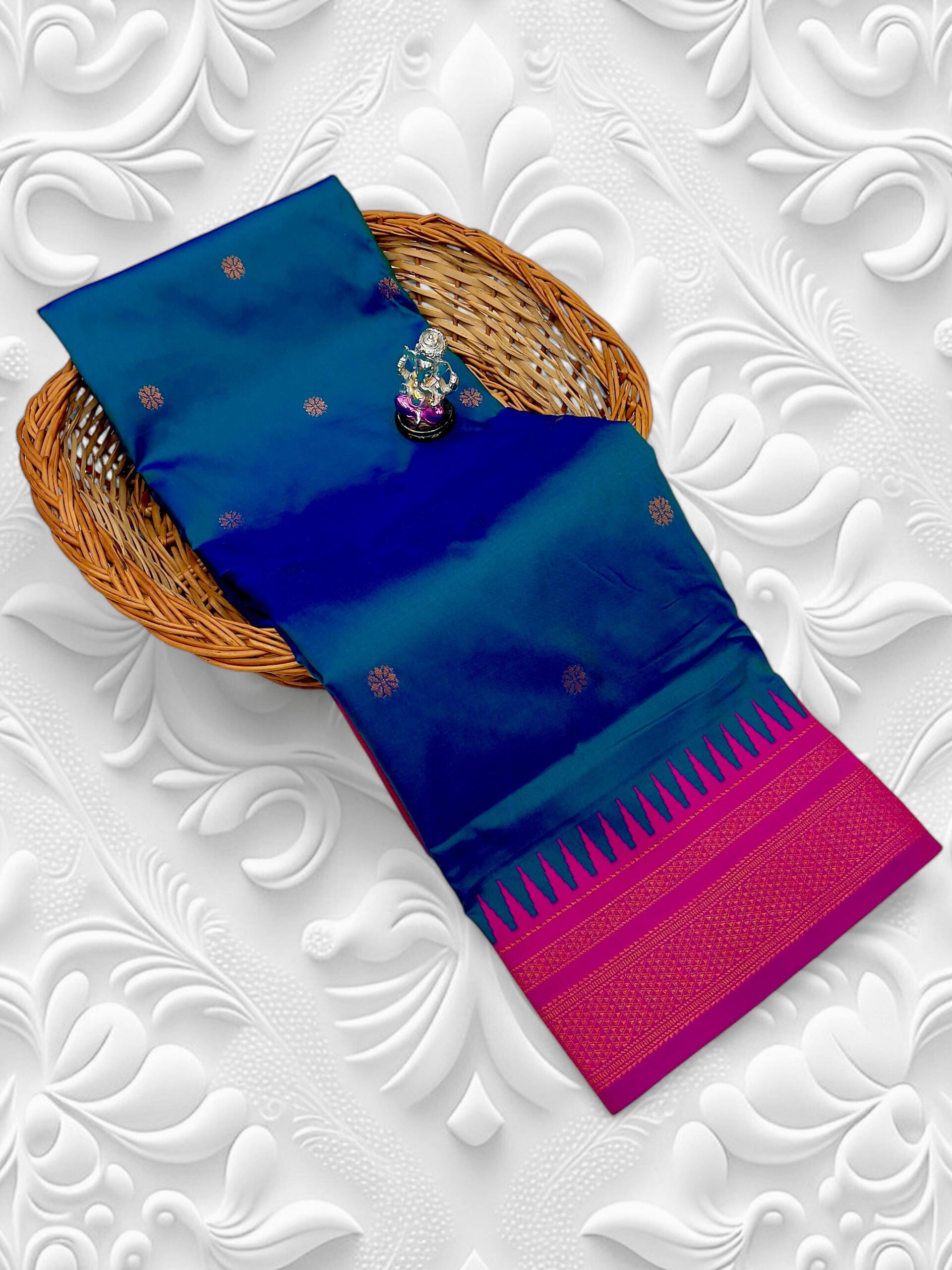 Product image for Elegant Half Silk Irkal Paithani with Contrast Blouse