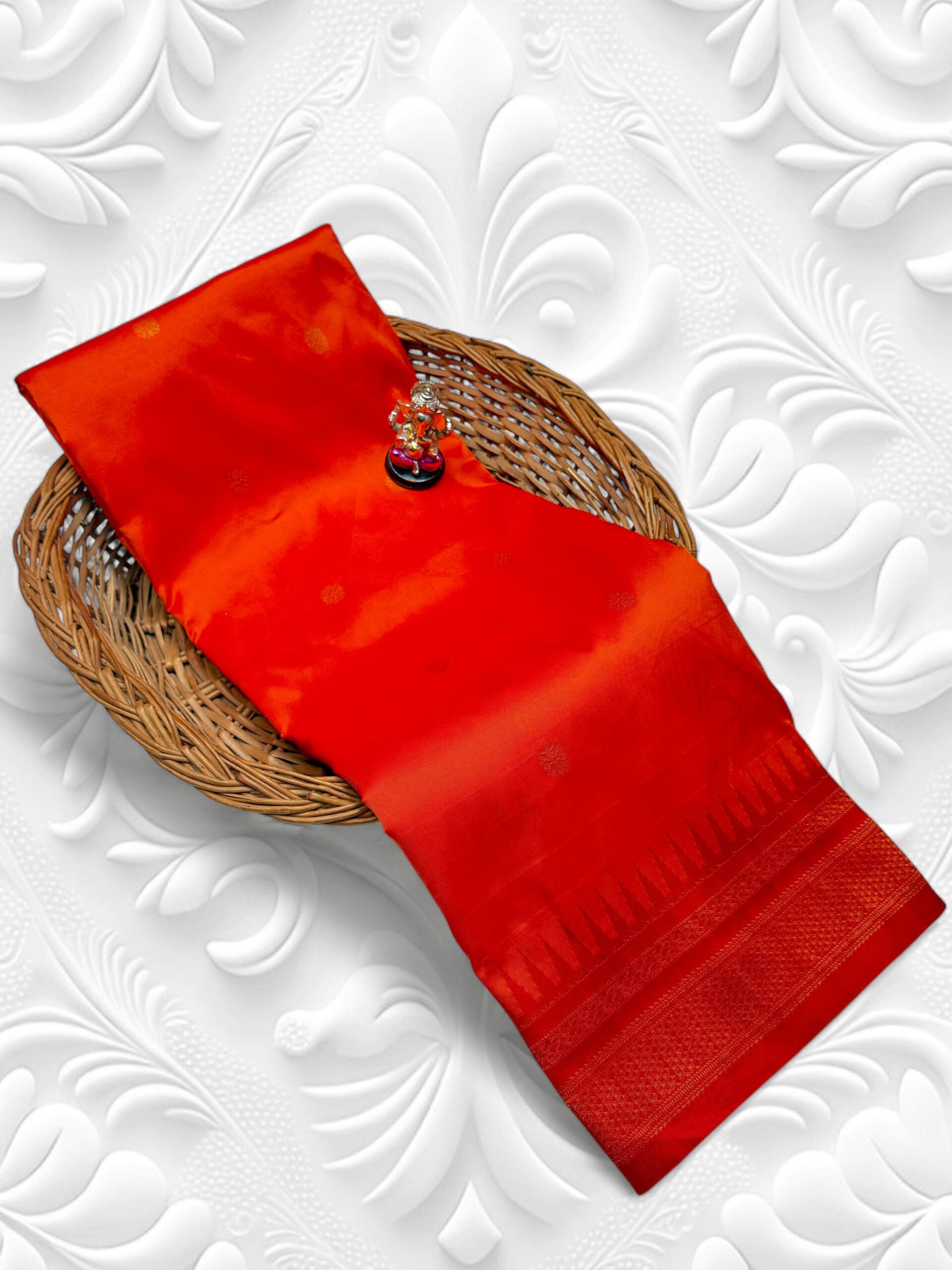 Product image for Elegant Half Silk Irkal Paithani with Contrast Blouse