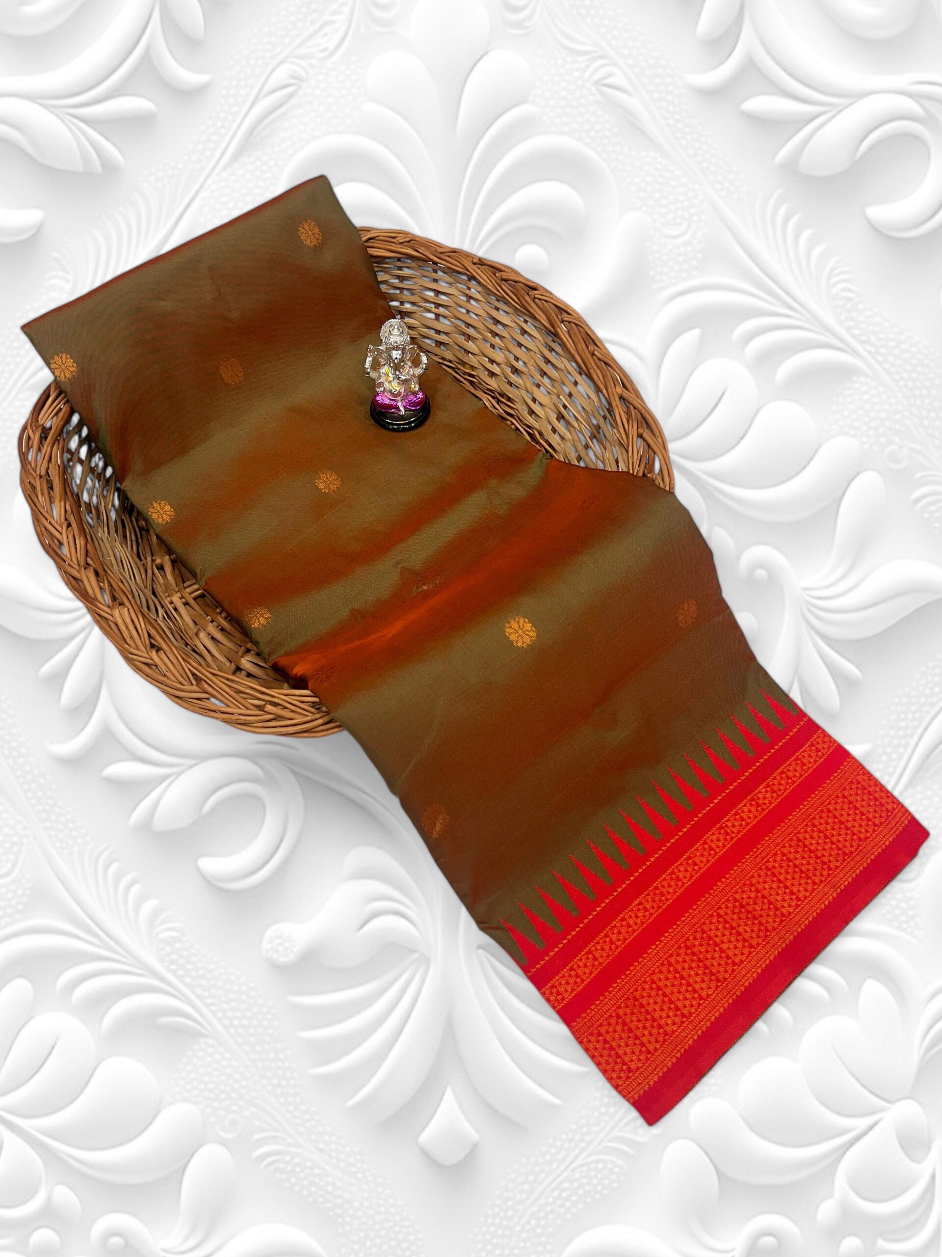 Product image for Elegant Half Silk Irkal Paithani with Contrast Blouse