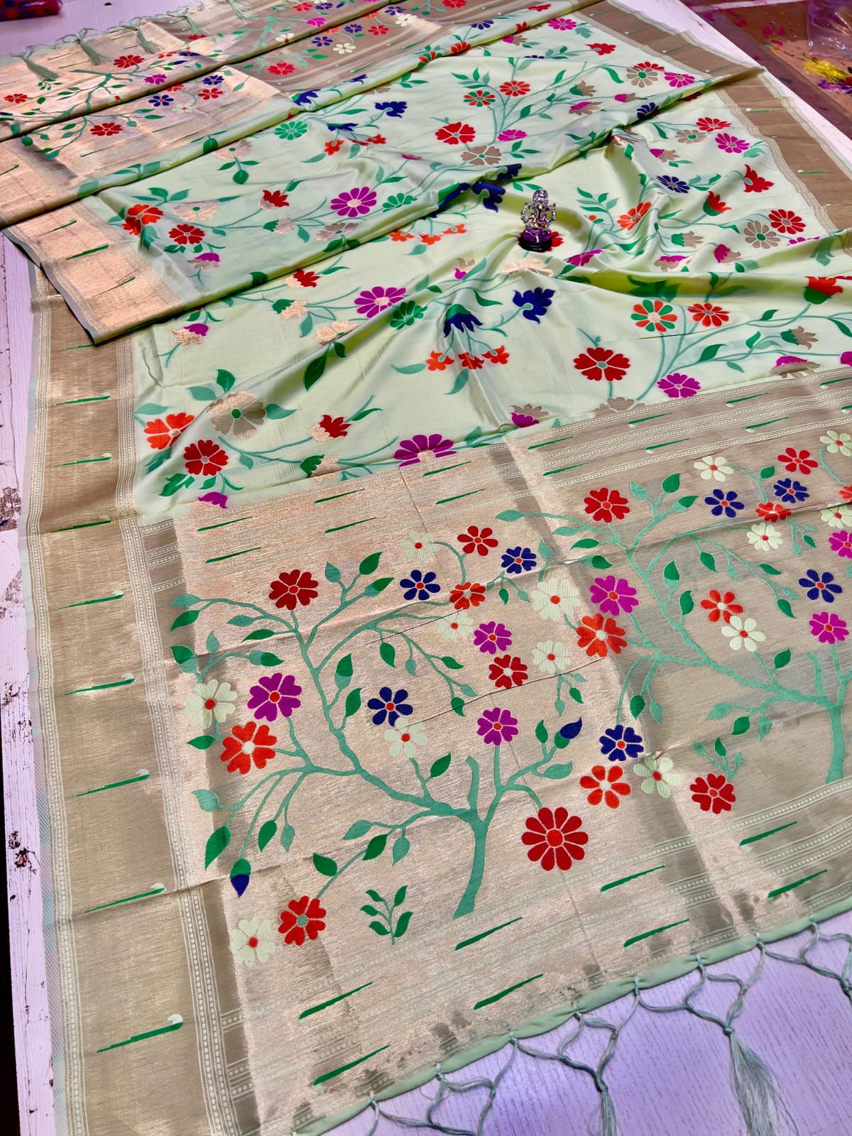 Fancy Flower Dupatta – Premium Banarsi Silk