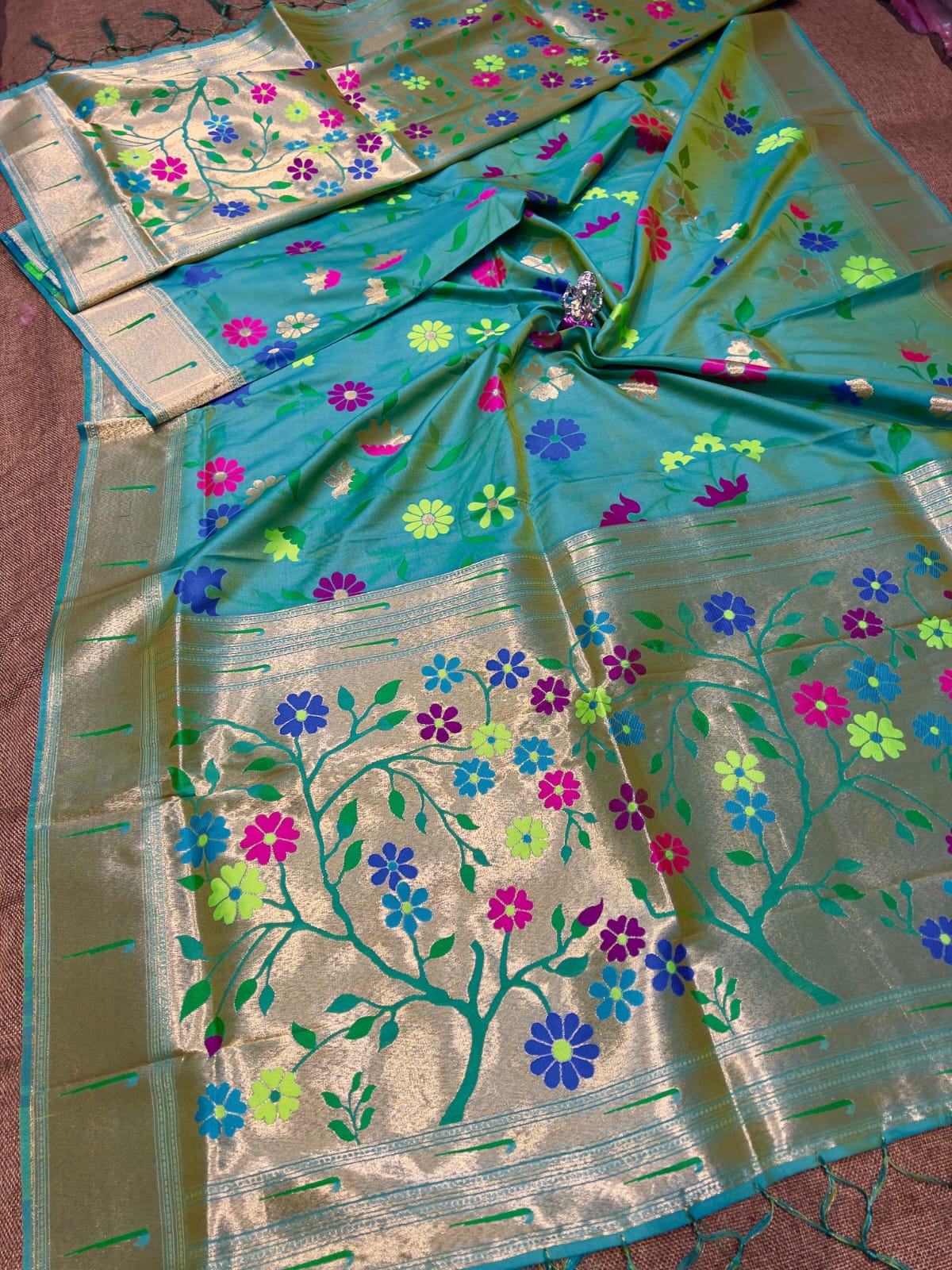 Fancy Flower Dupatta – Premium Banarsi Silk