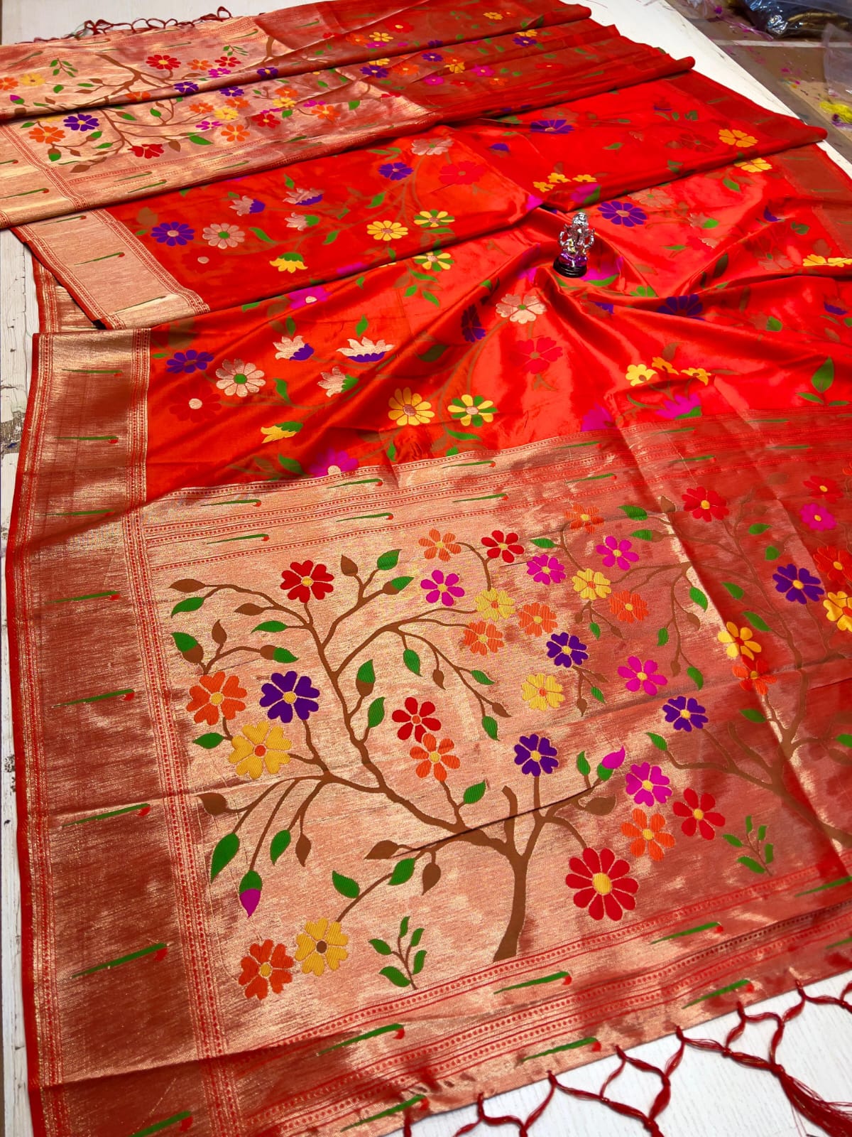 Fancy Flower Dupatta – Premium Banarsi Silk