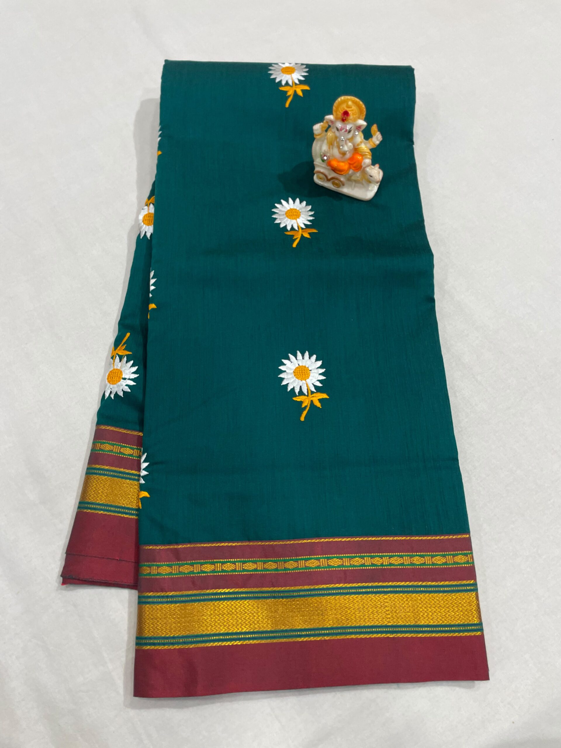 Elegant Sunflower Cotton Acrylic Saree – Rugved Collection